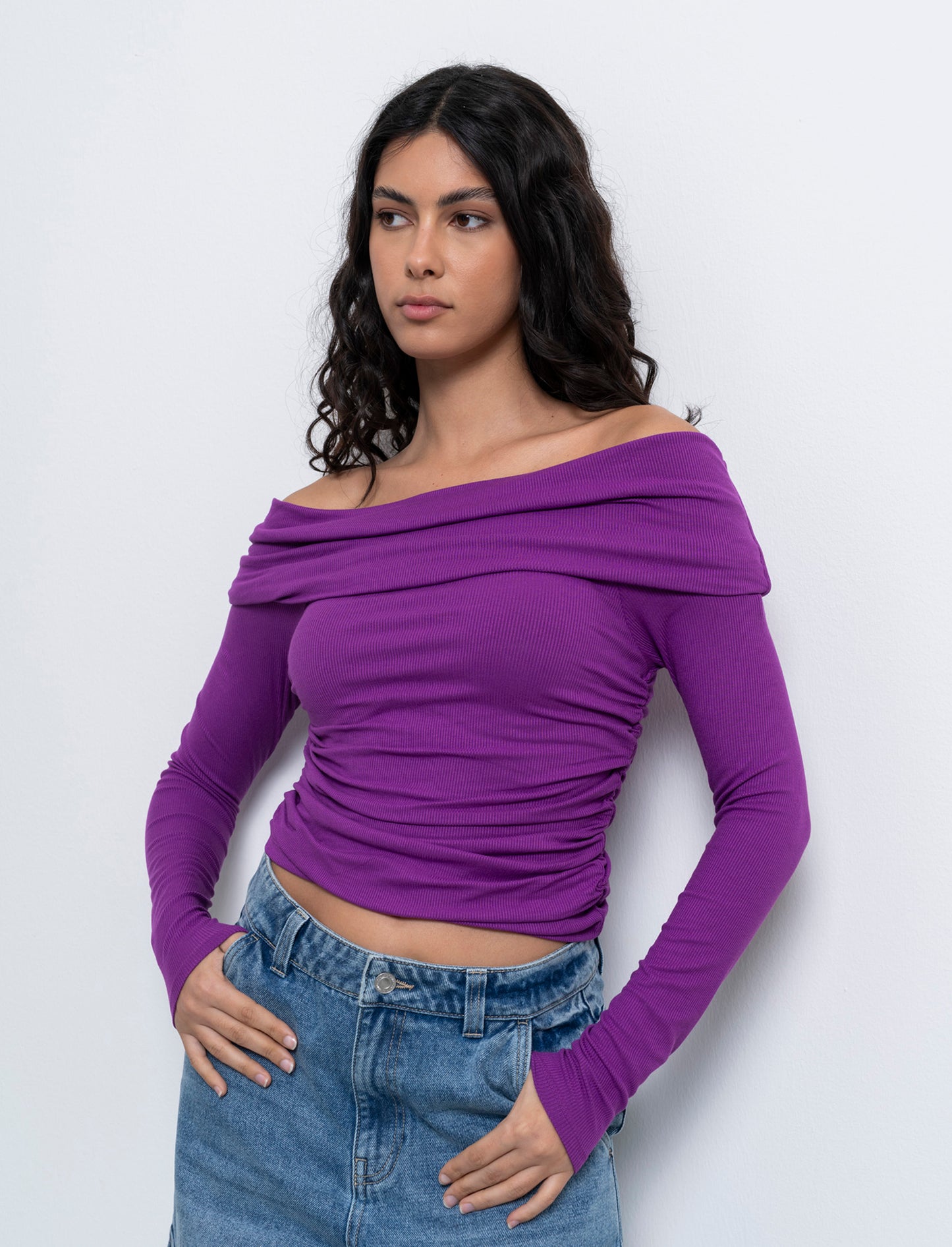 T-shirt off shoulder da donna - Viola