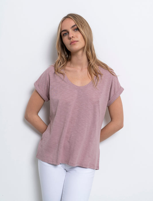 T-shirt con risvolto sulle maniche da donna - Rosa antico