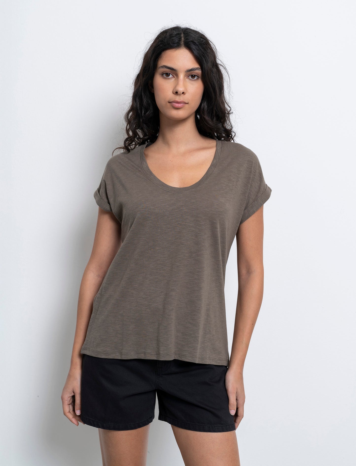 T-shirt con risvolto sulle maniche da donna - Verde salvia