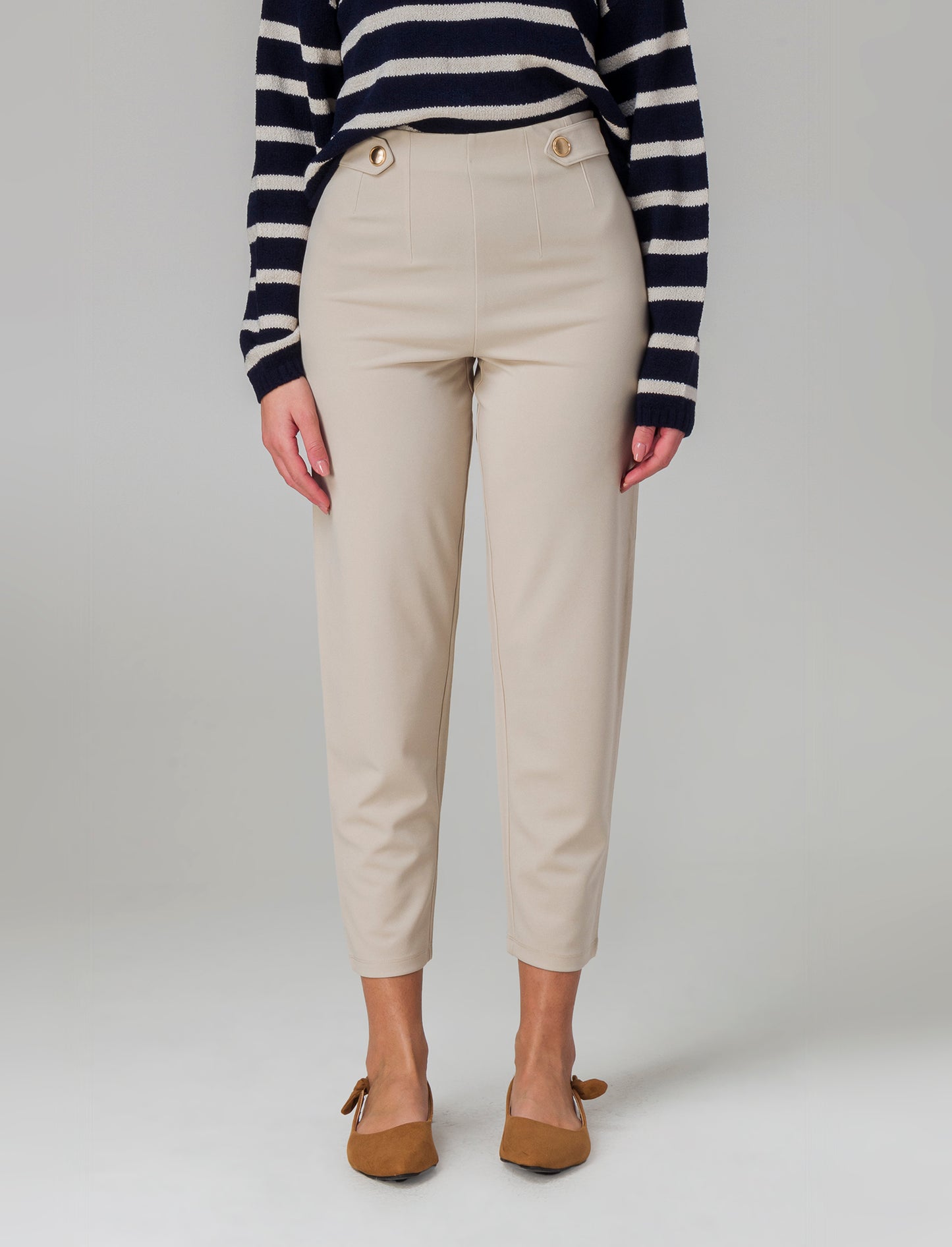Woman's scuba fabric pants for ultimate comfort - Beige