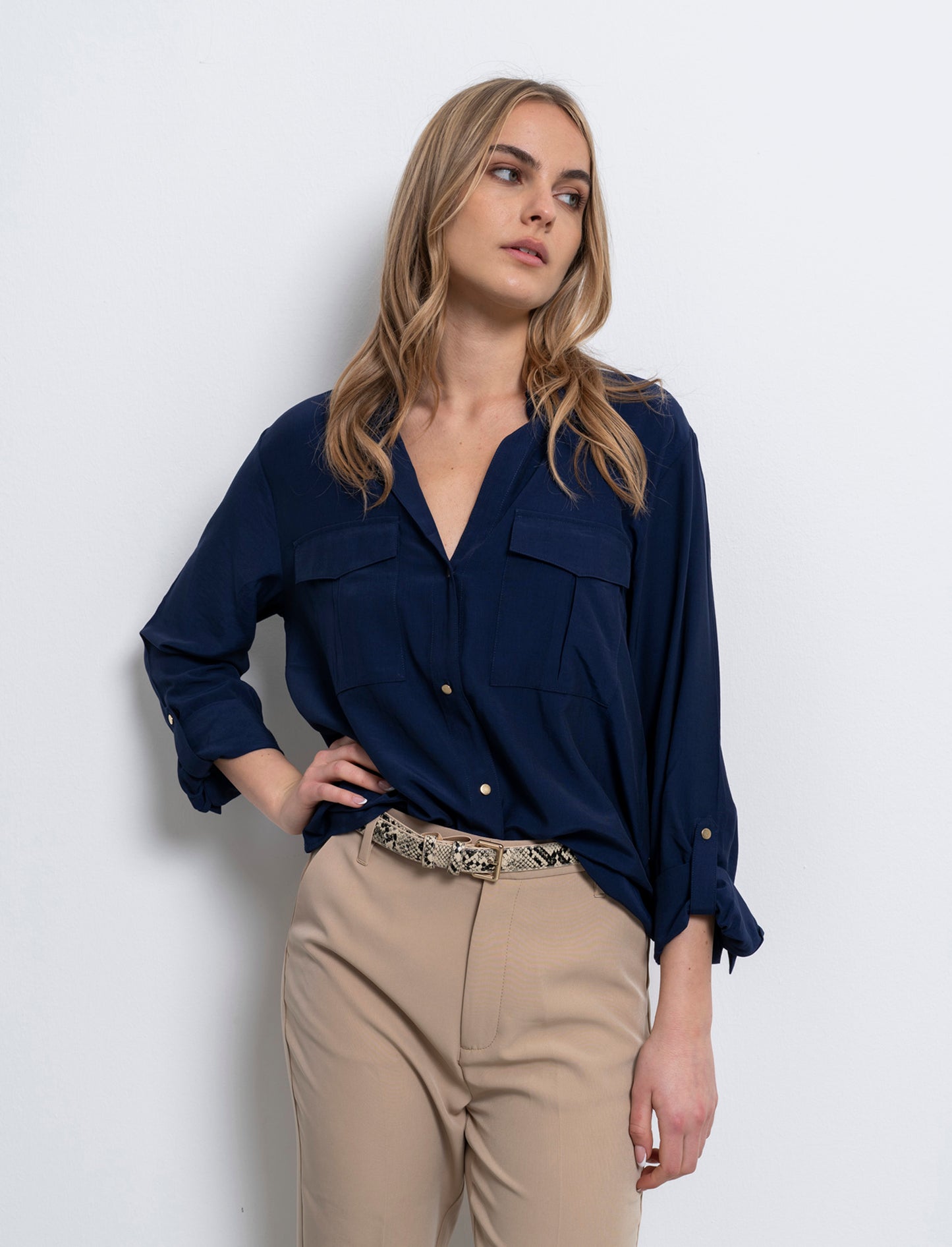 Camicia basica con tasche sul petto da donna - Blu