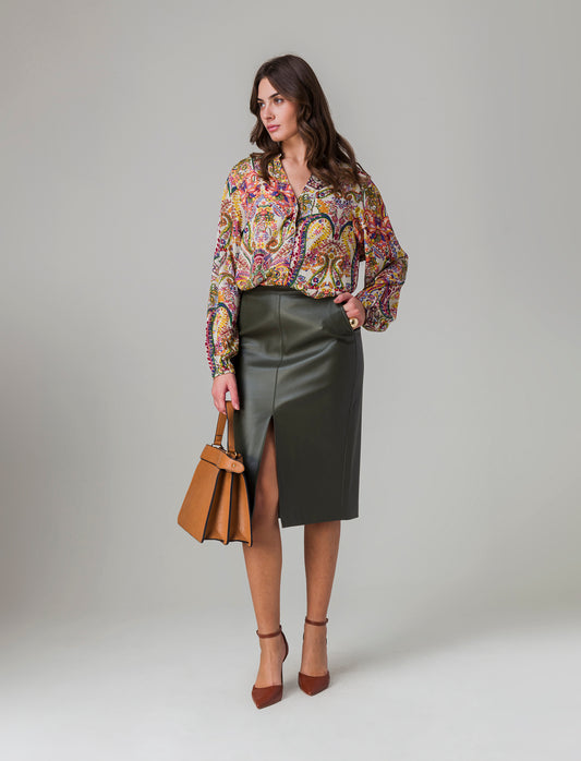 Woman's printed shirt for every occasion - 
