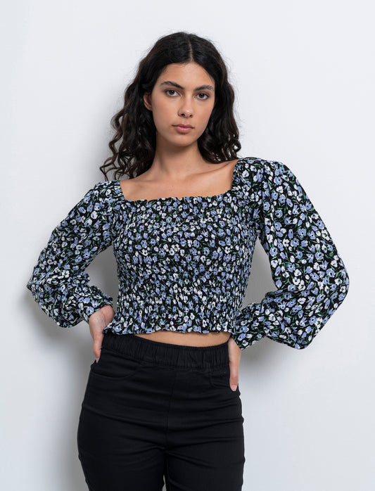 Woman's long sleeve ruffled blouse - 