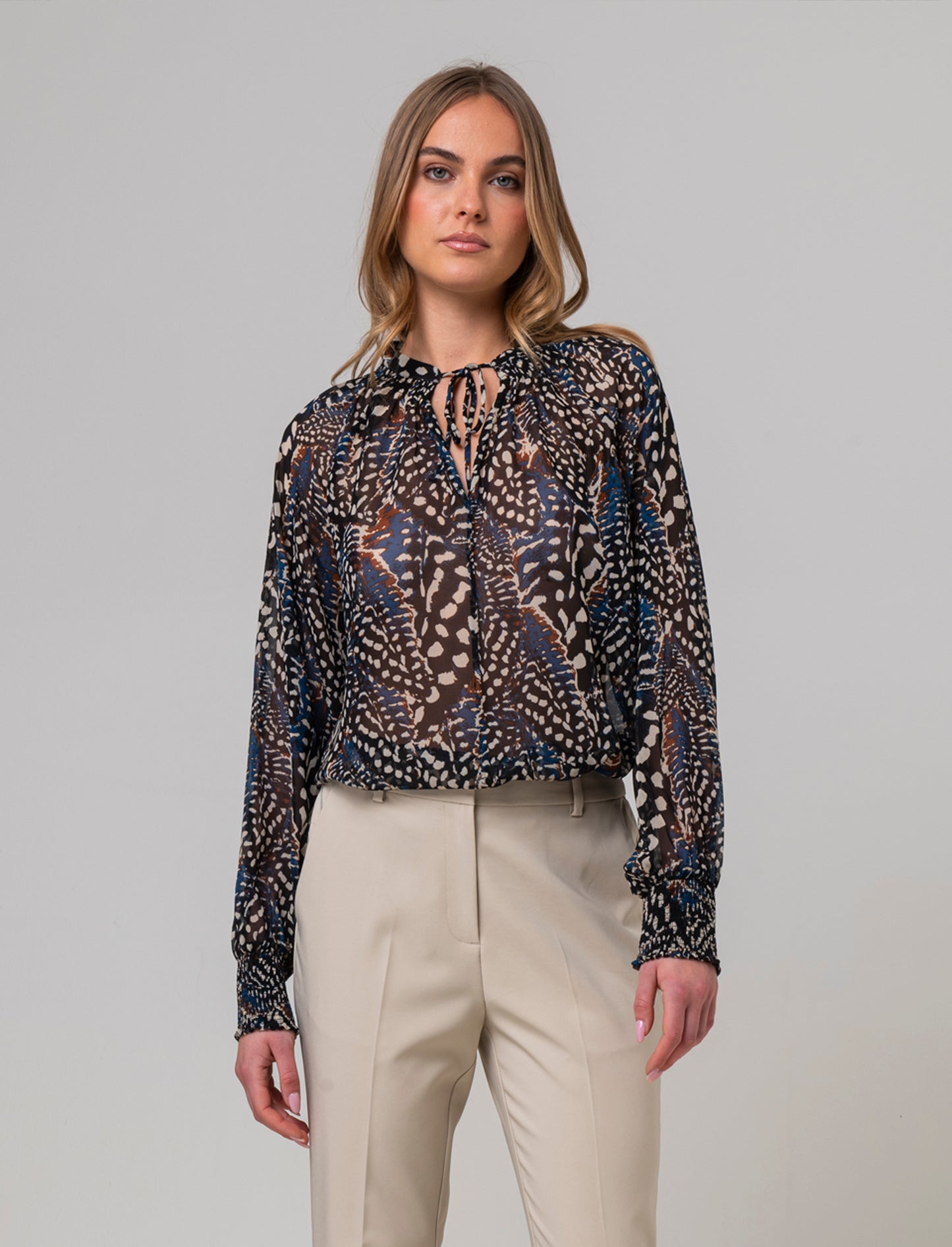 Casacca con collo alla coreana da donna - var 2