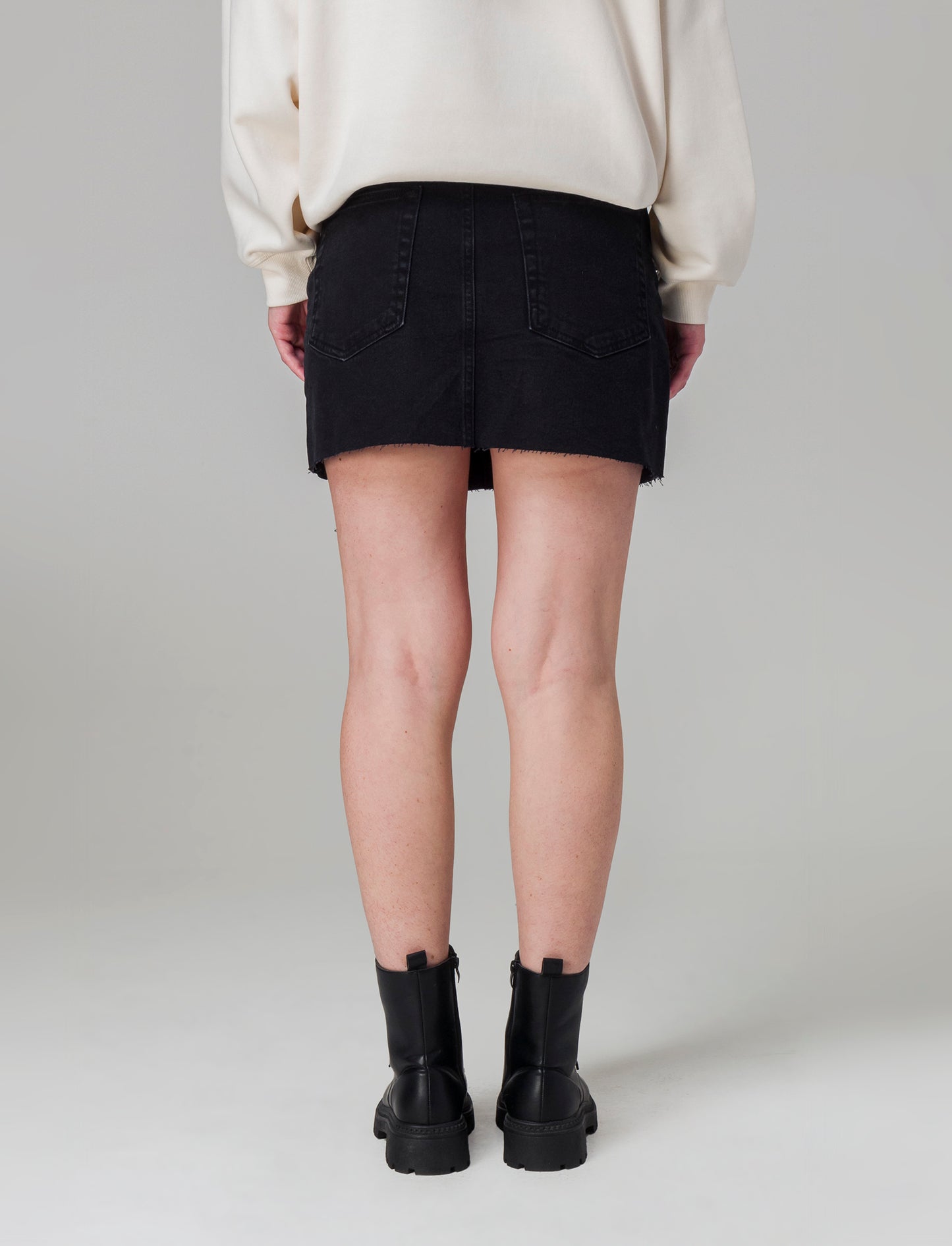 Gonna corta in denim da donna - Nero