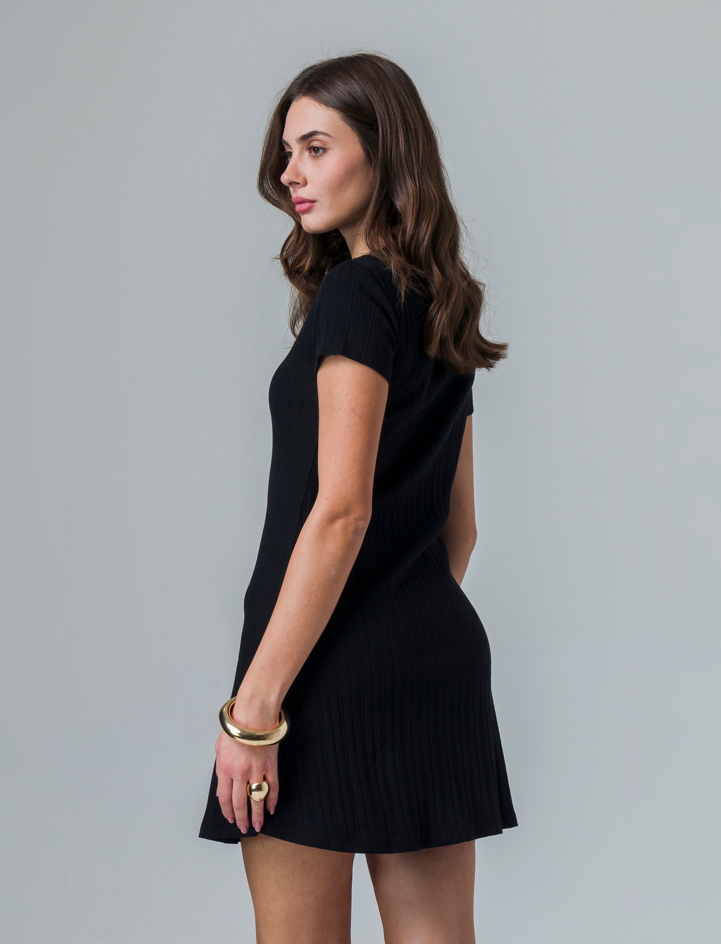 Vestito a coste svasato da donna - Nero