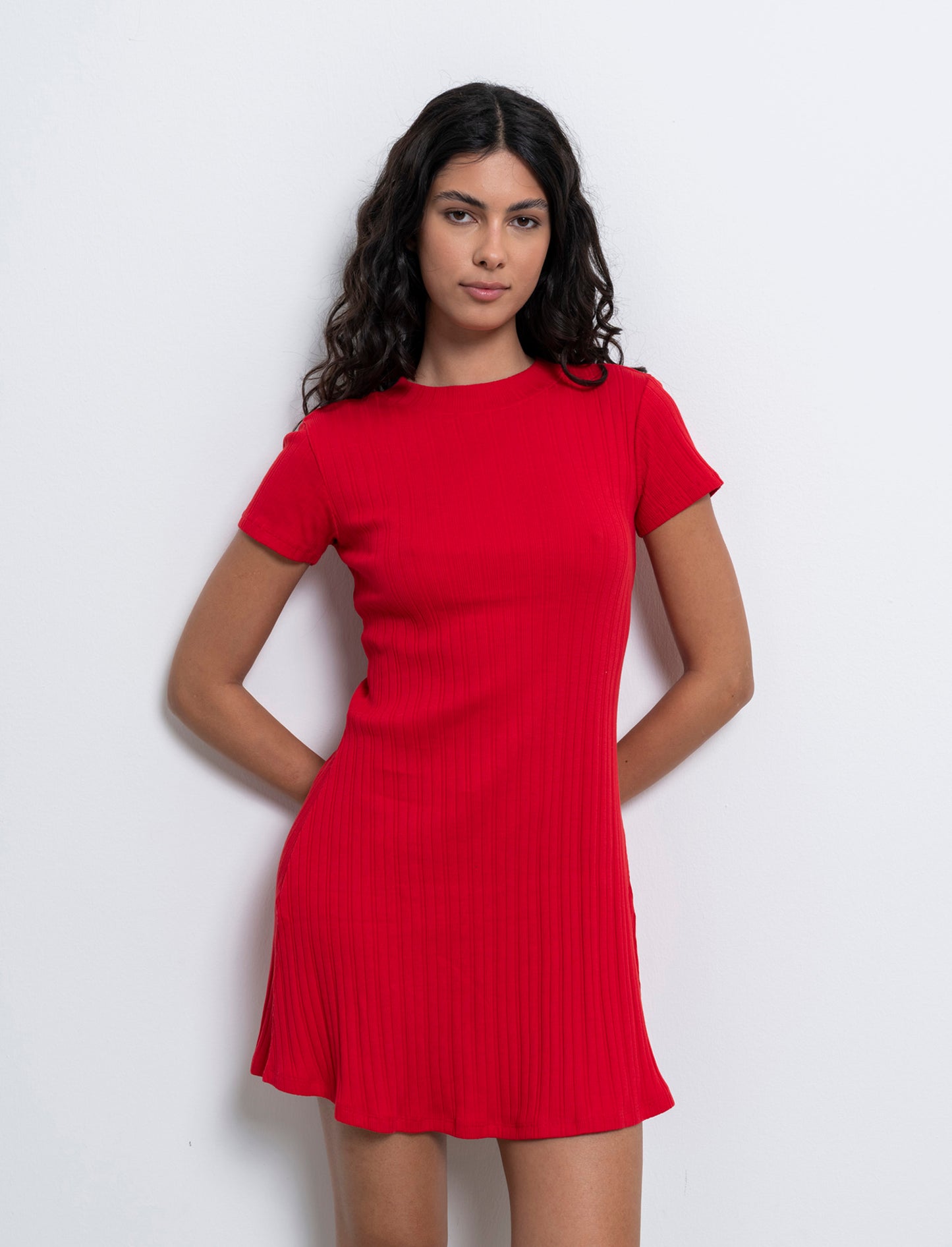Vestito a coste svasato da donna - Rosso