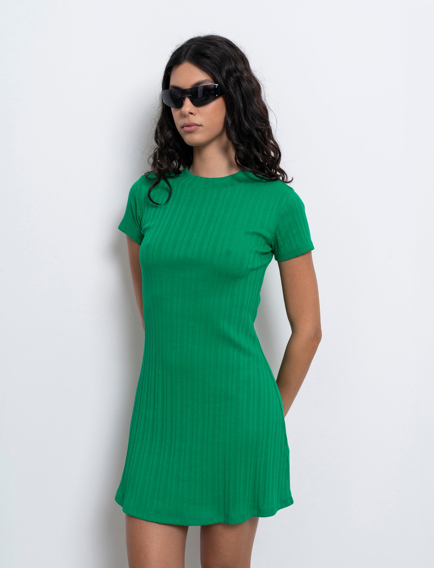 Vestito a coste svasato da donna - Verde prato