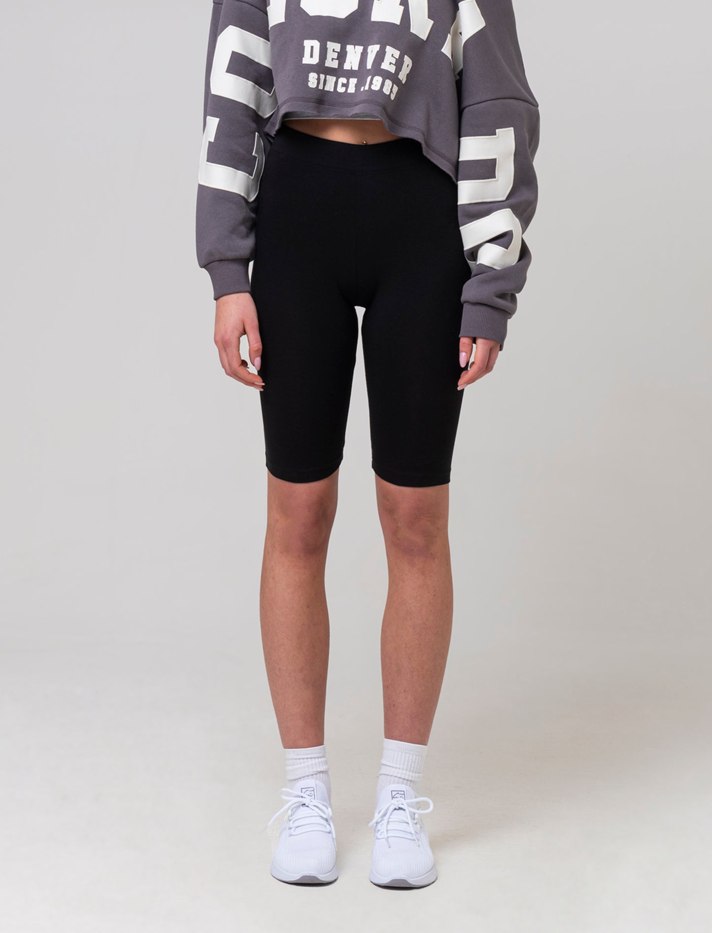 Leggings corto basico da donna - Nero