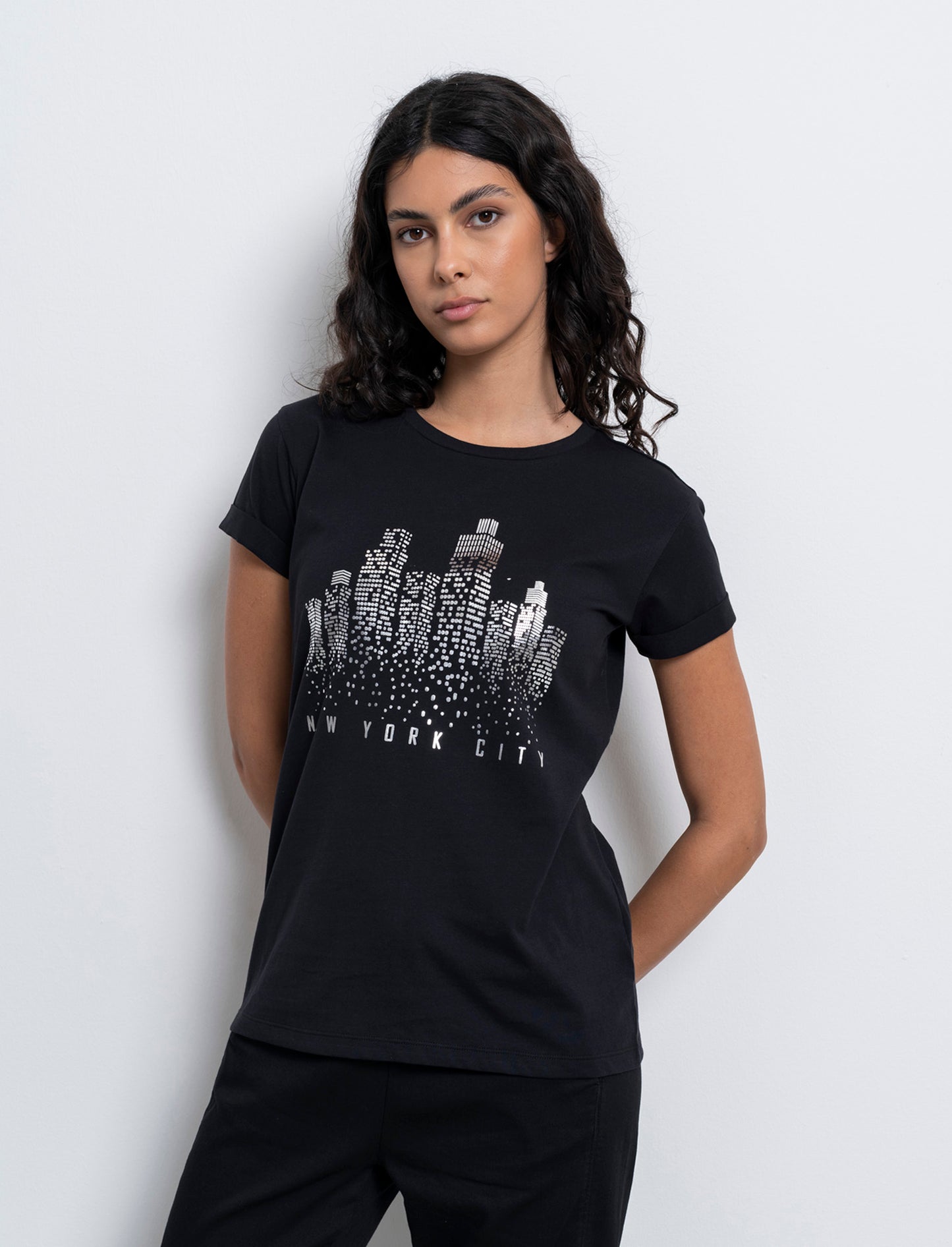 T-shirt stampata da donna - Nero