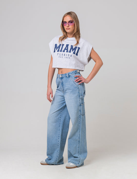 Woman's printed crop t-shirt for stylish looks - 