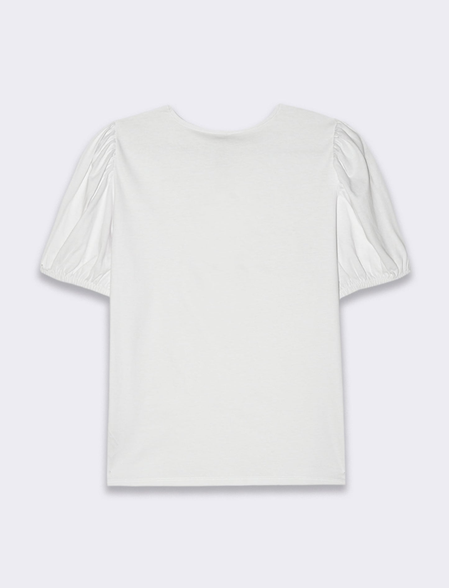 Woman's puff sleeve t-shirt for stylish look - White
