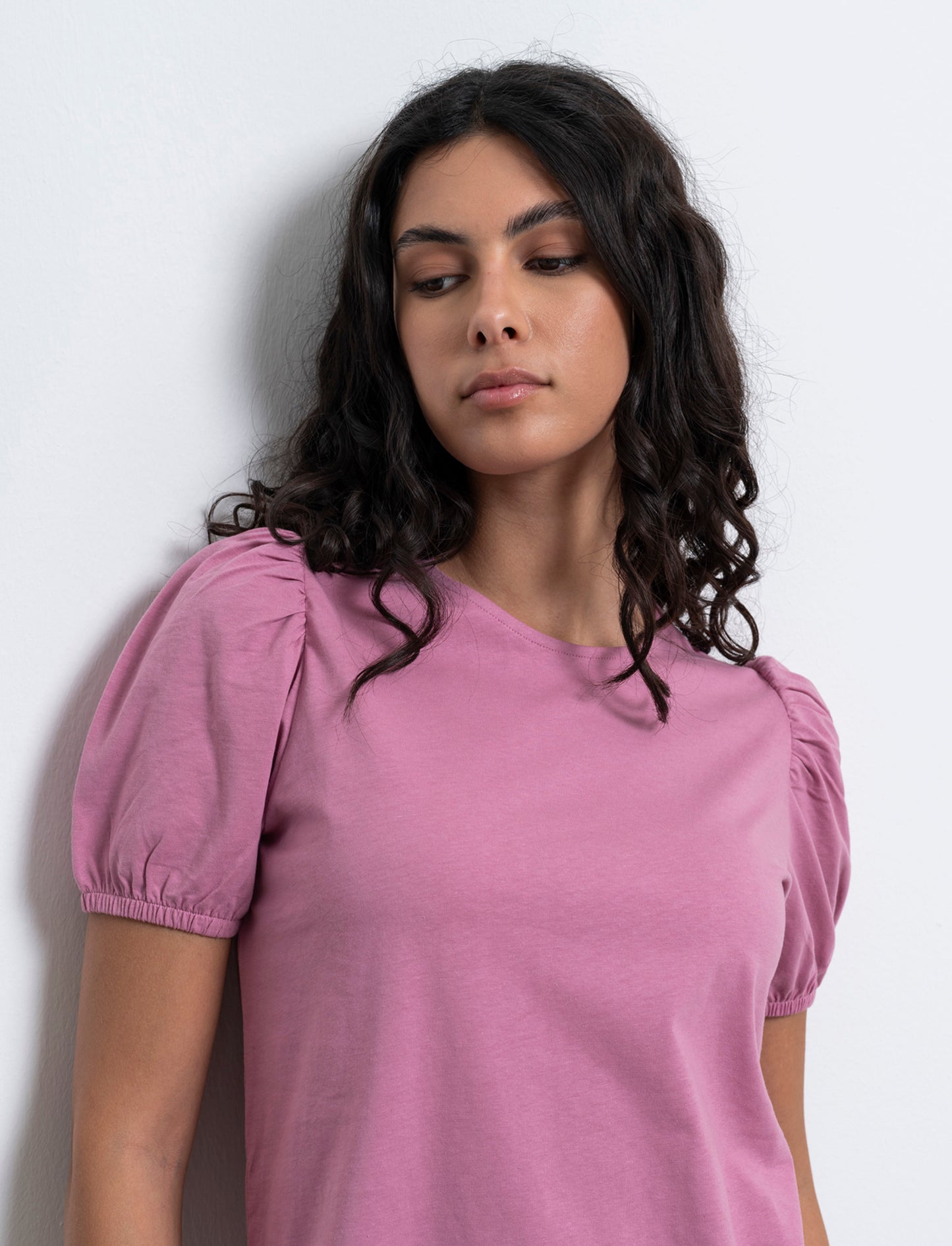 T-shirt con manica a sbuffo da donna - Rosa polvere