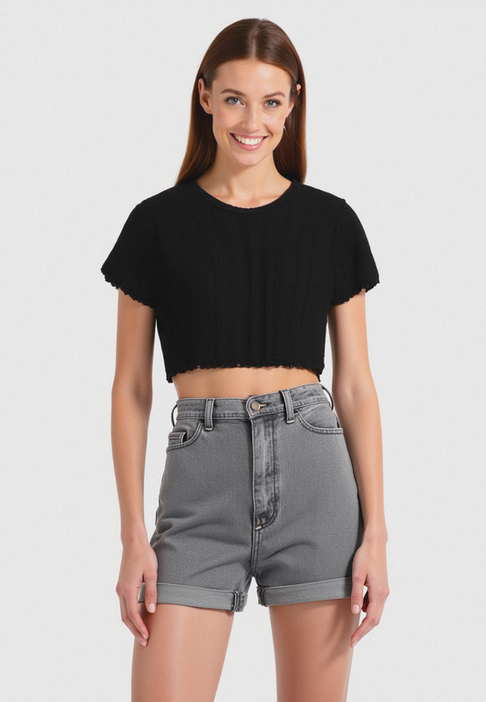 Woman's crop t-shirt for stylish casual wear - Black