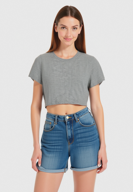 Woman's crop t-shirt for stylish casual wear - Grey