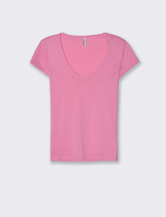 Woman's basic t-shirt for everyday wear - Pink