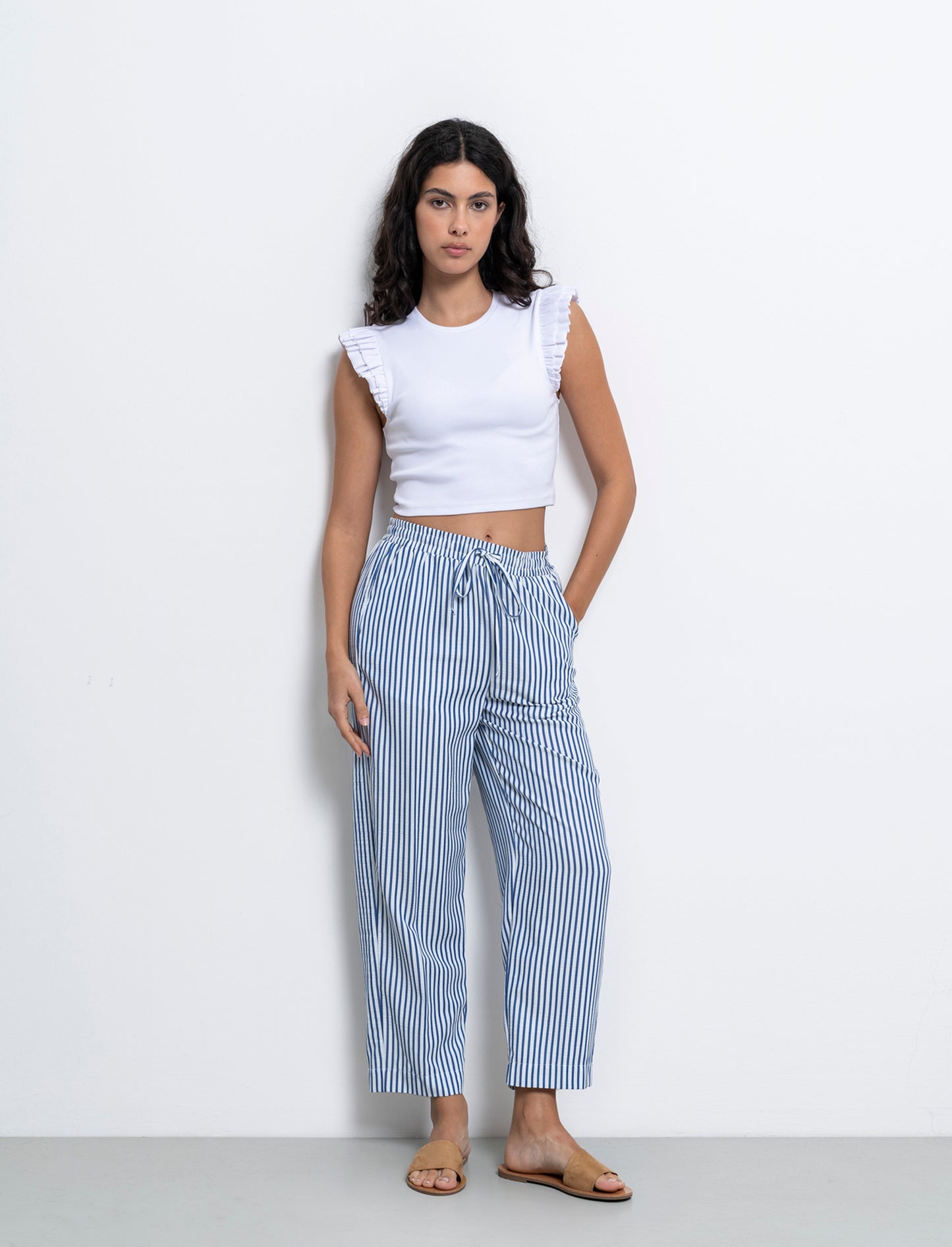 Woman's elastic waistband pants - 