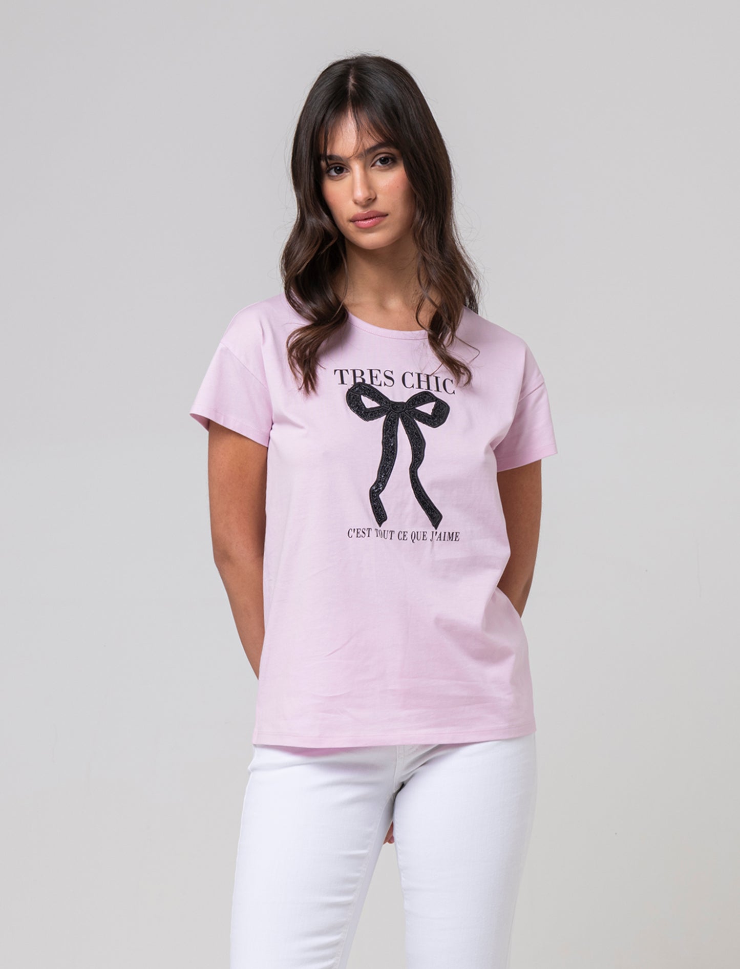 T-shirt con stampa e paillettes da donna - var 3
