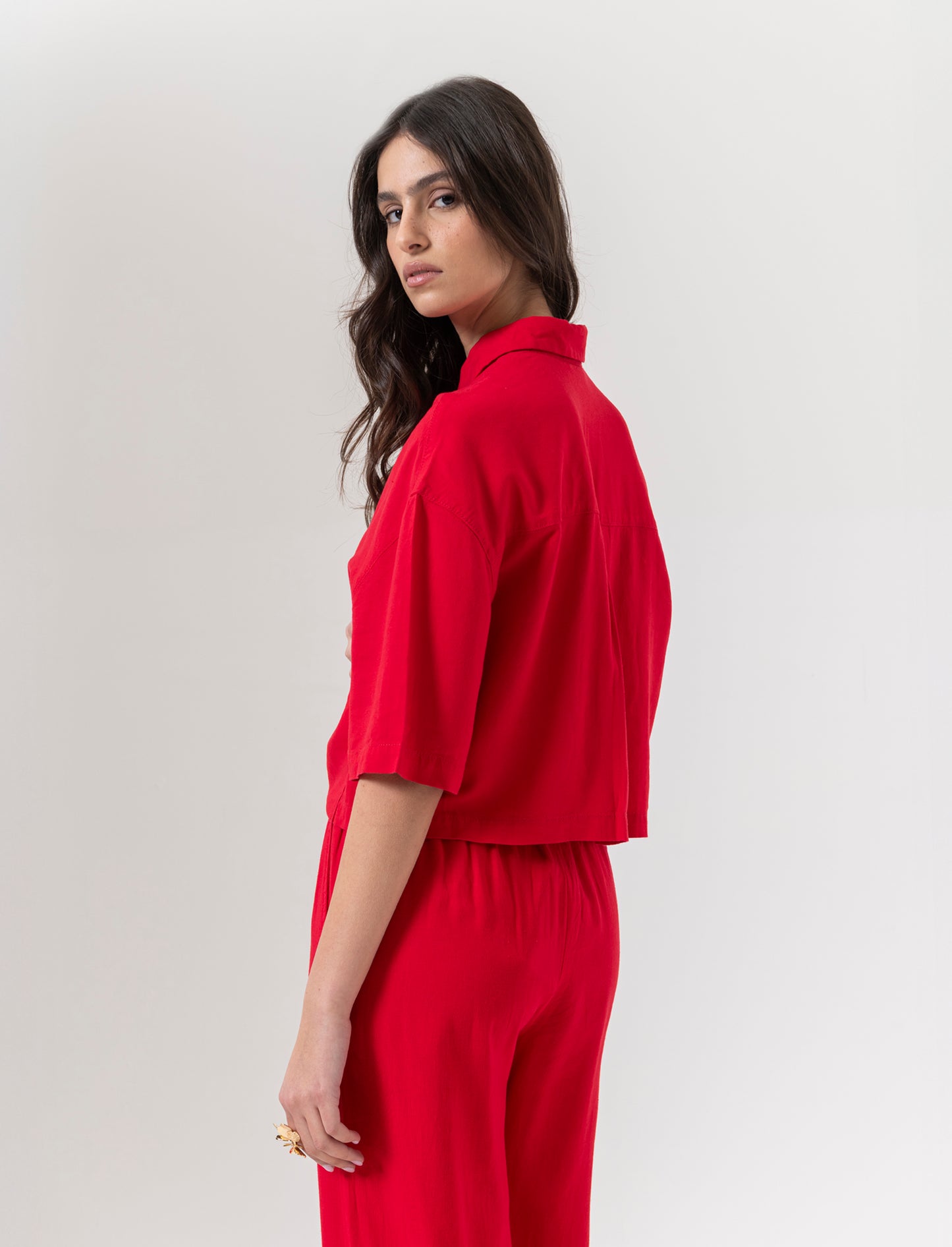 Camicia crop da donna - Rosso scarlatto