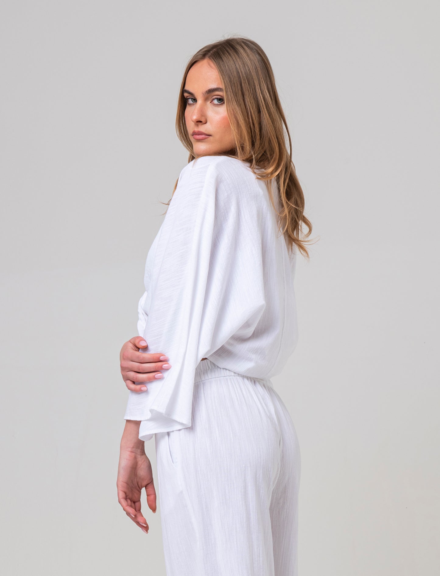 Woman's kimono style cascading jacket - White
