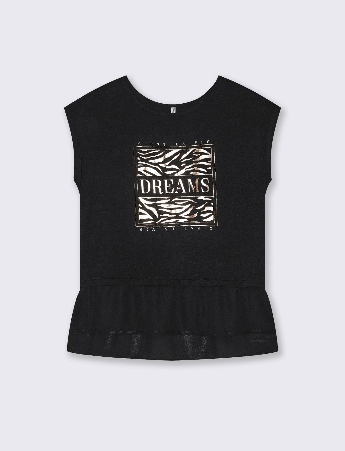 Woman's printed graphic t-shirt for casual wear - 