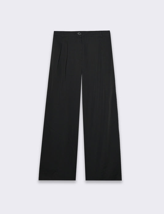 Woman's straight leg trousers for every occasion - Black