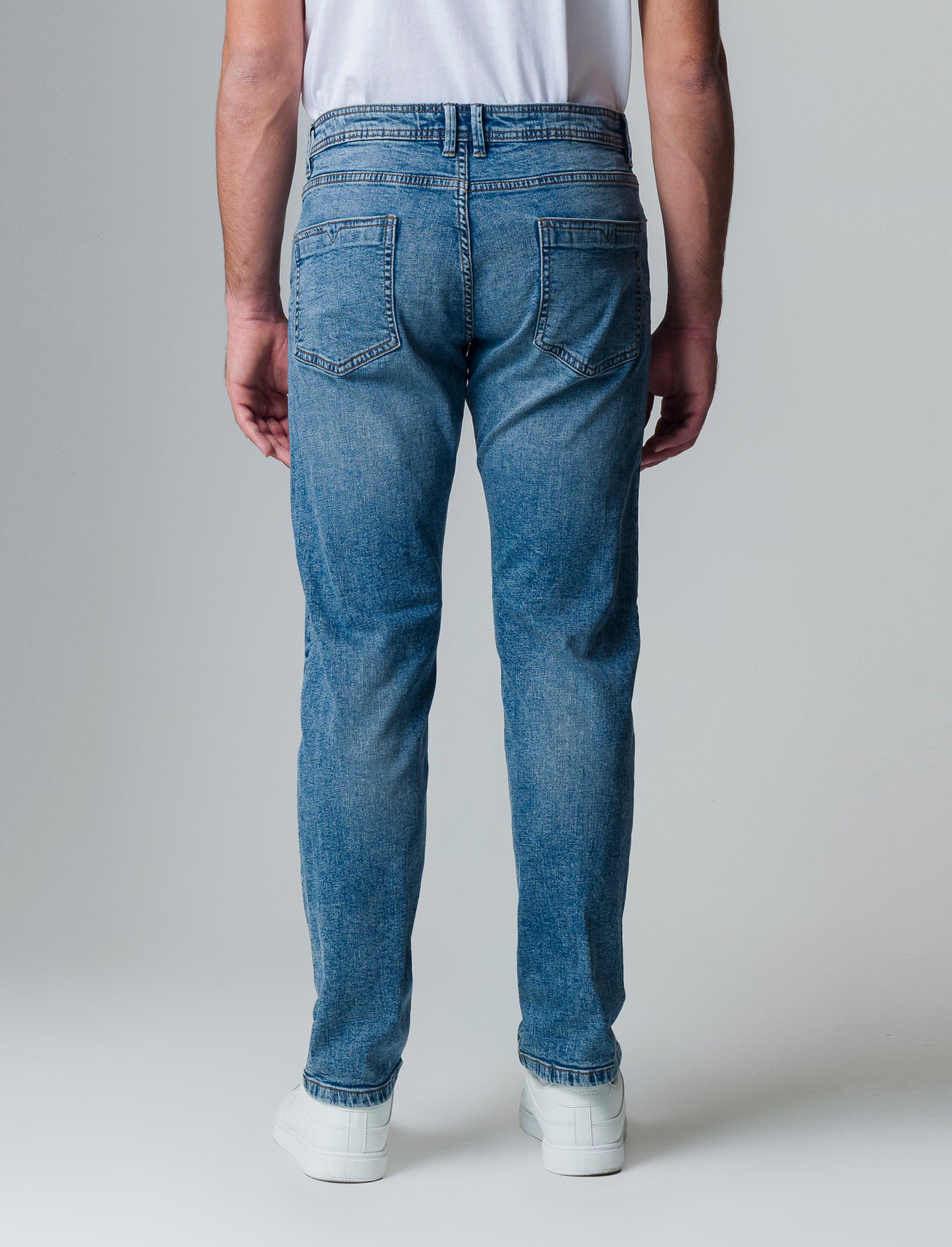 Man's light blue regular fit jeans - Blue