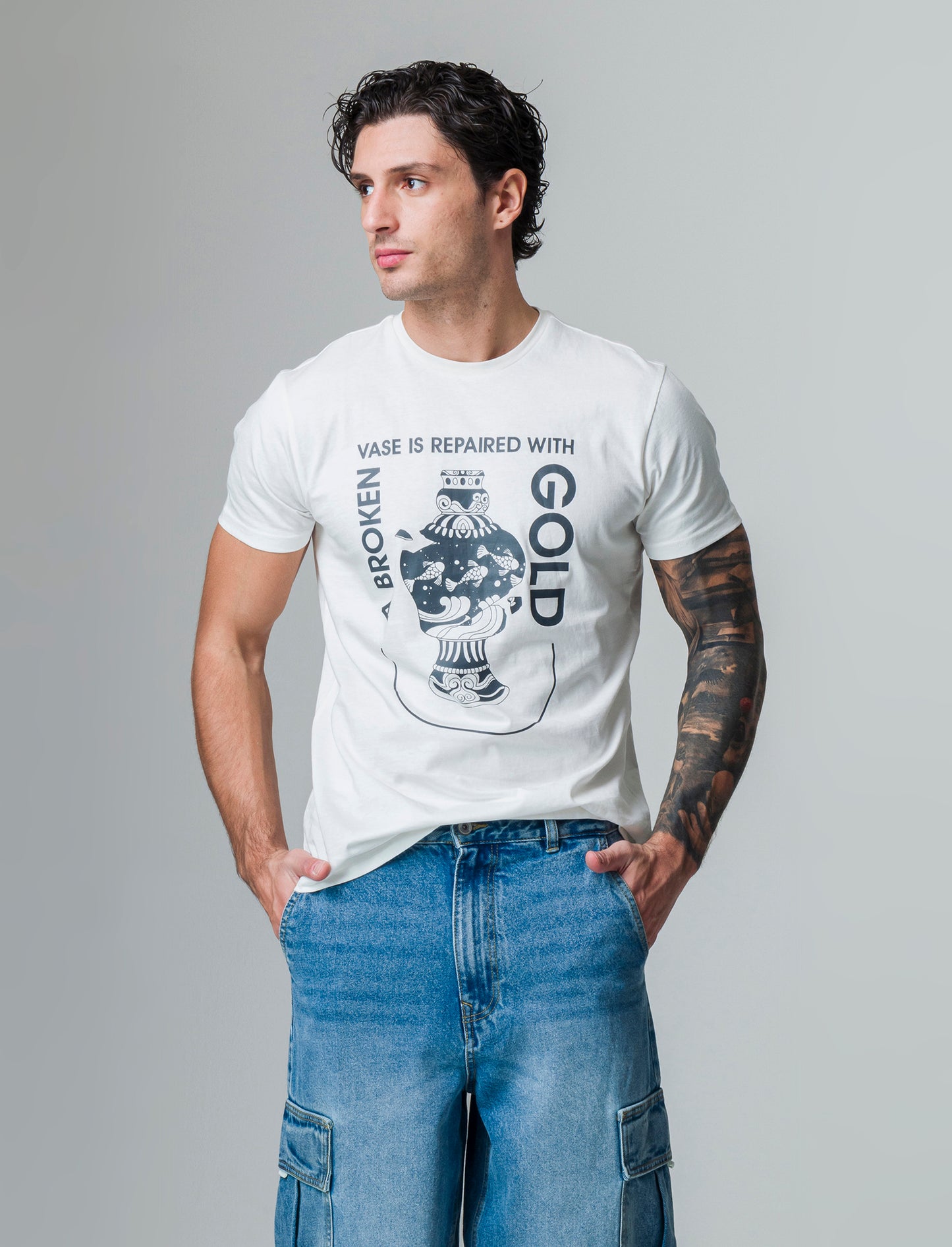 T-shirt in cotone con stampa regular fit da uomo - Bianco