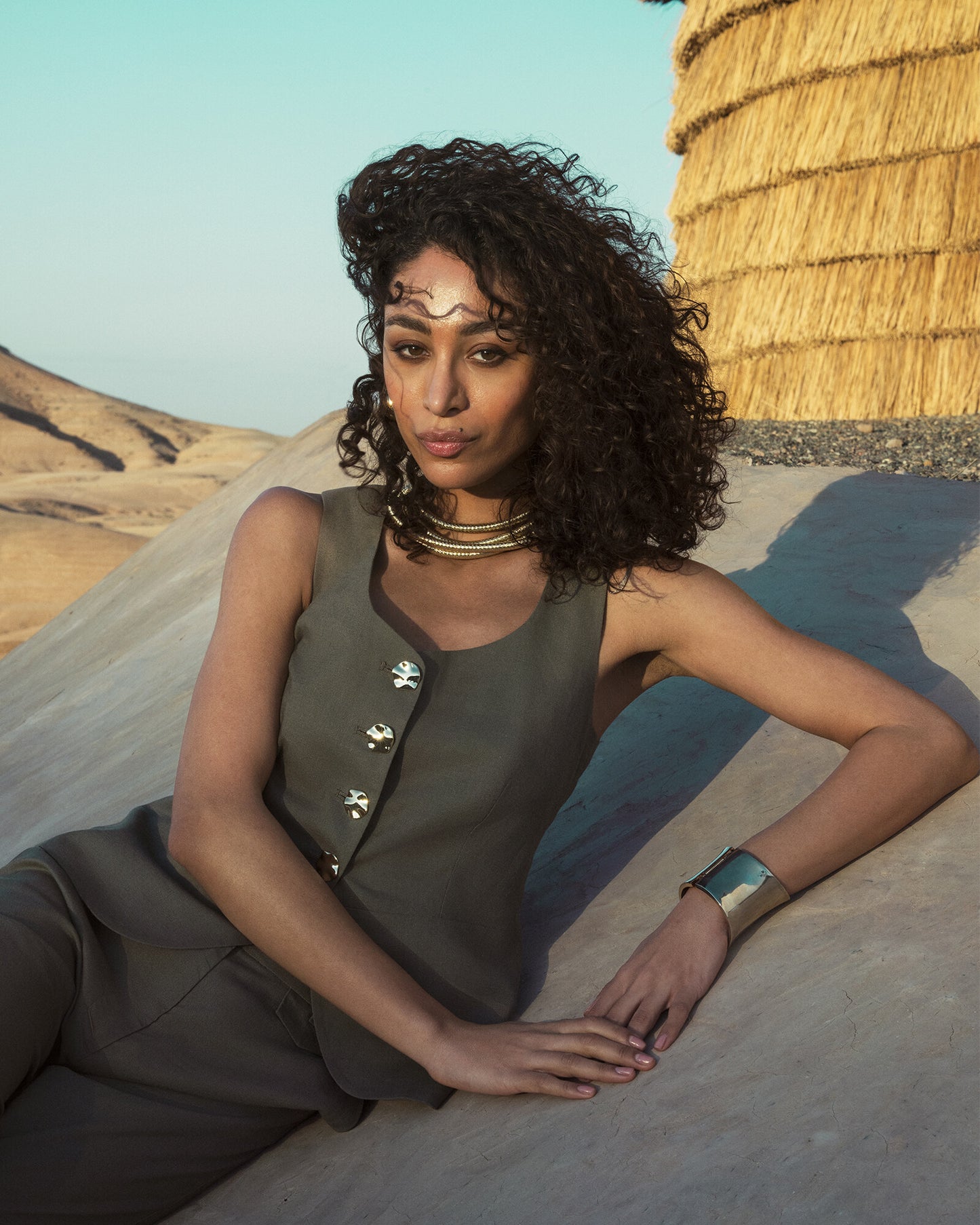 Gilet con bottoni gioiello da donna - Verde salvia