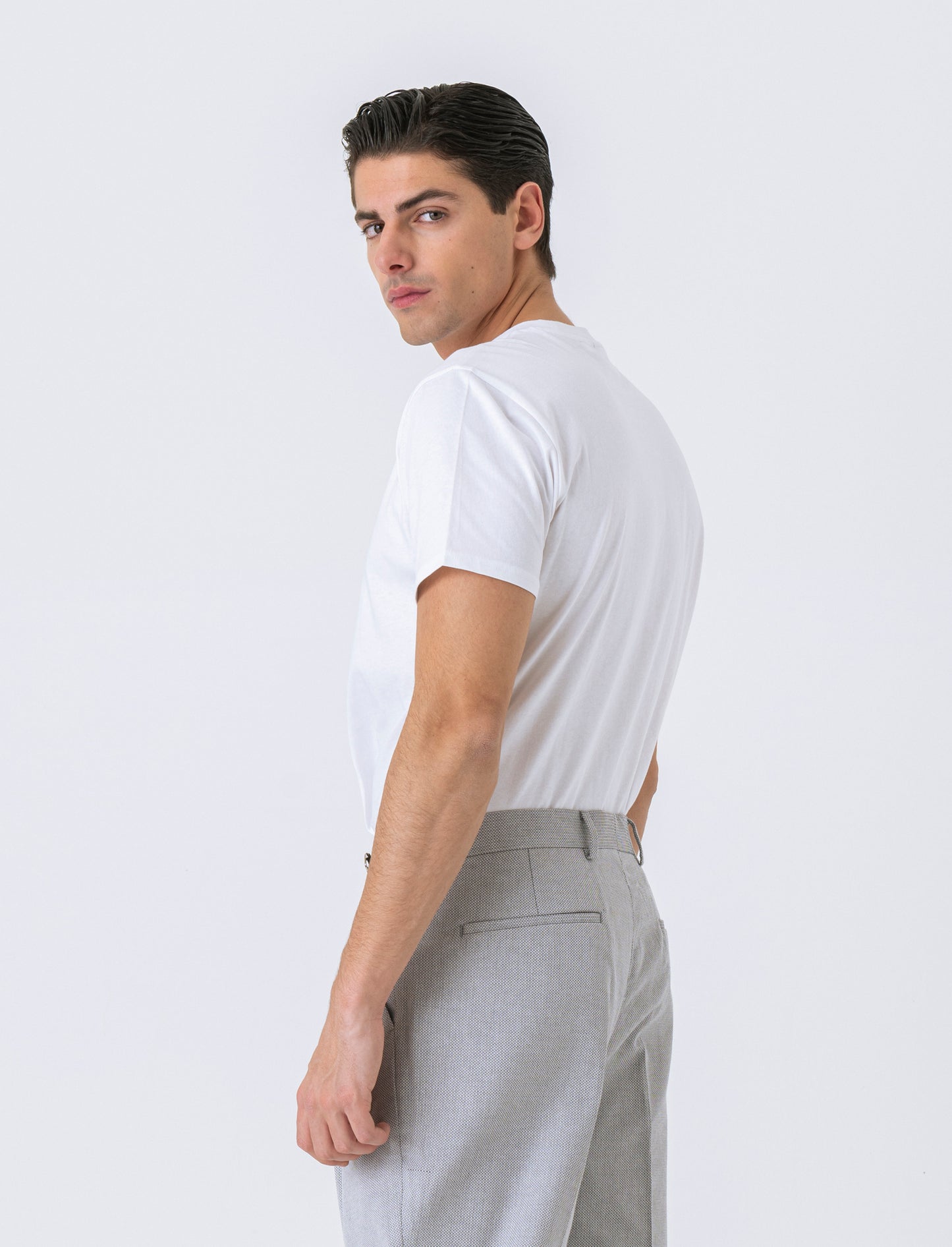 Man's premium cotton basic t-shirt regular fit - White