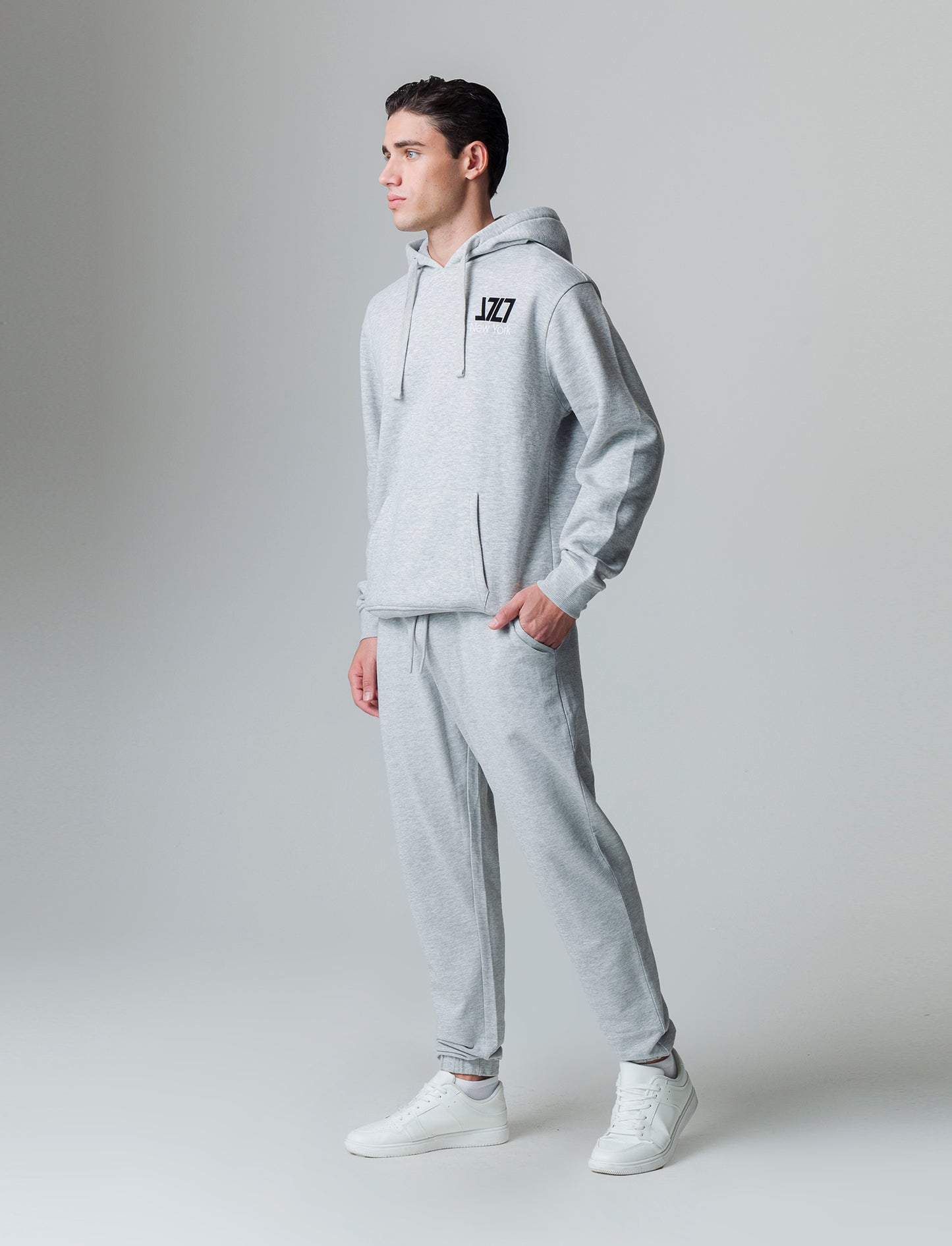 Pantaloni jogger basic in felpa da uomo - Grigio mel.