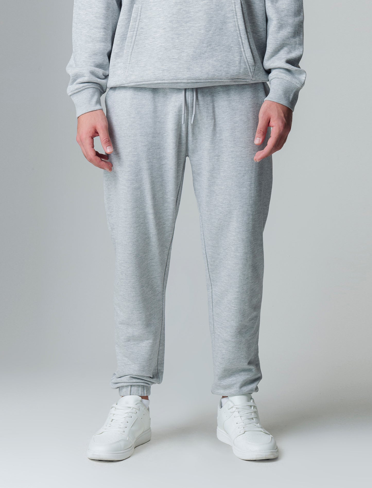 Pantaloni jogger basic in felpa da uomo - Grigio mel.