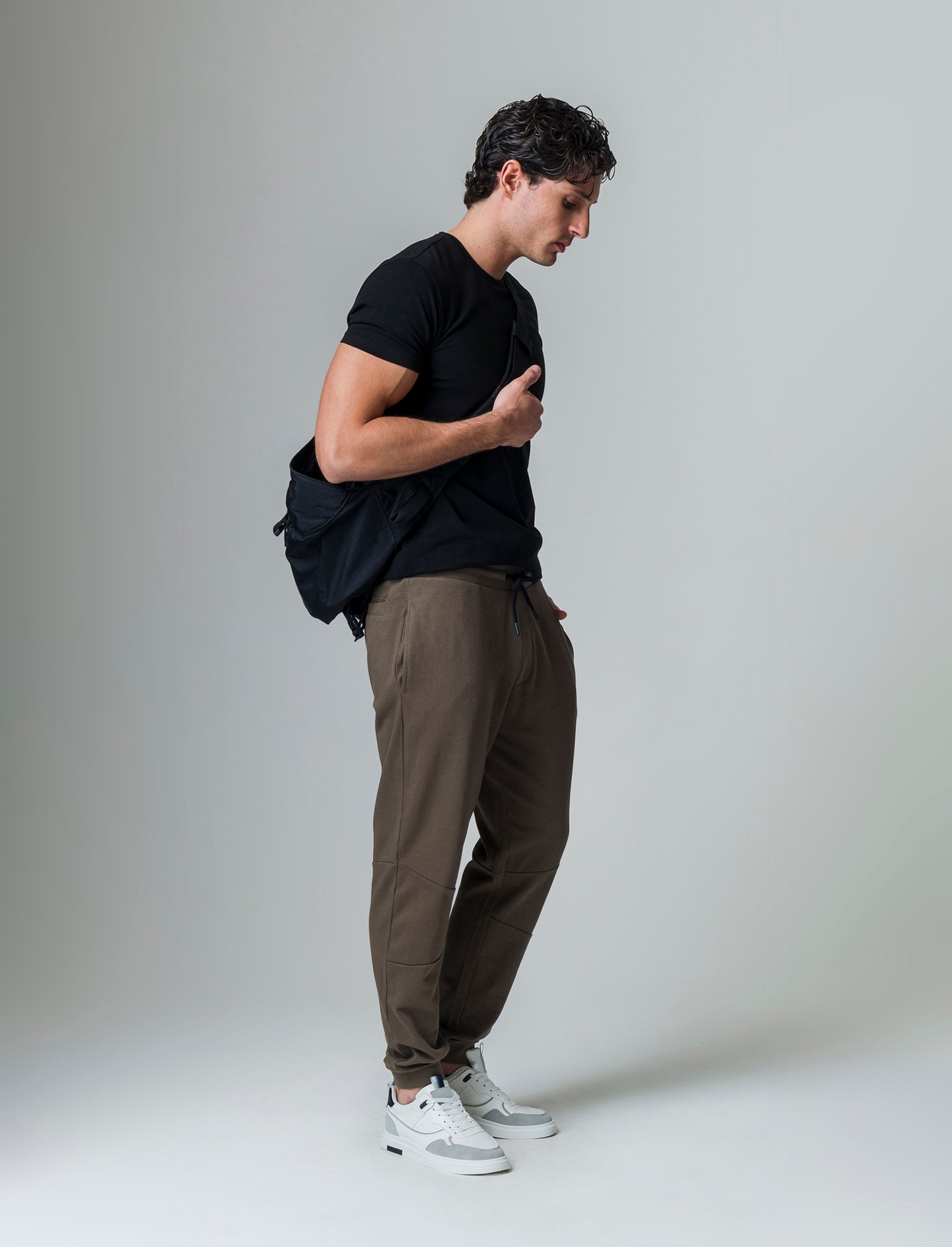 Pantaloni jogger in felpa da uomo - Verde kaki