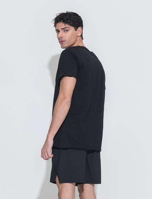 T-shirt scollo ampio regular fit da uomo - Nero