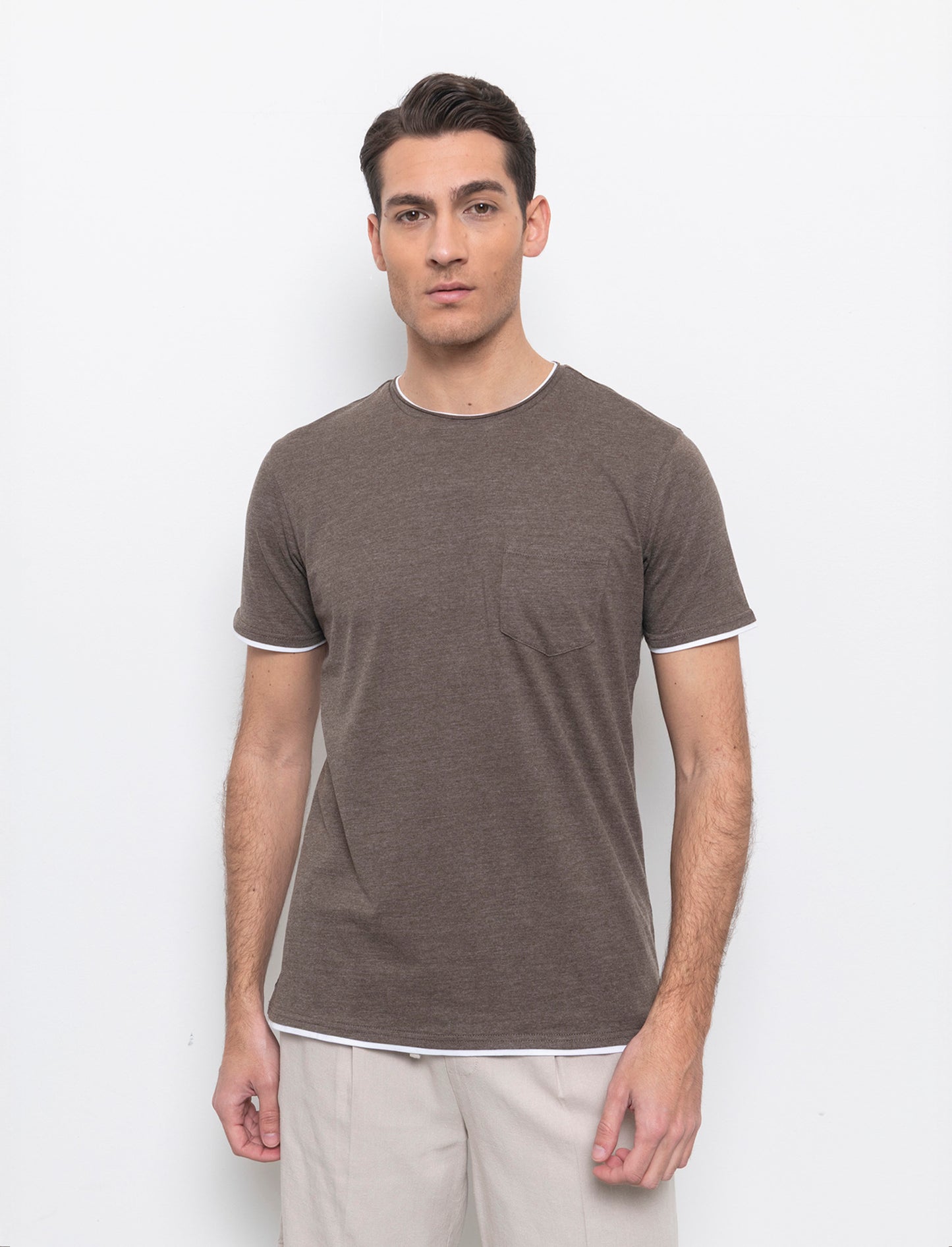 T-shirt effetto melange con tasca da uomo - Moro