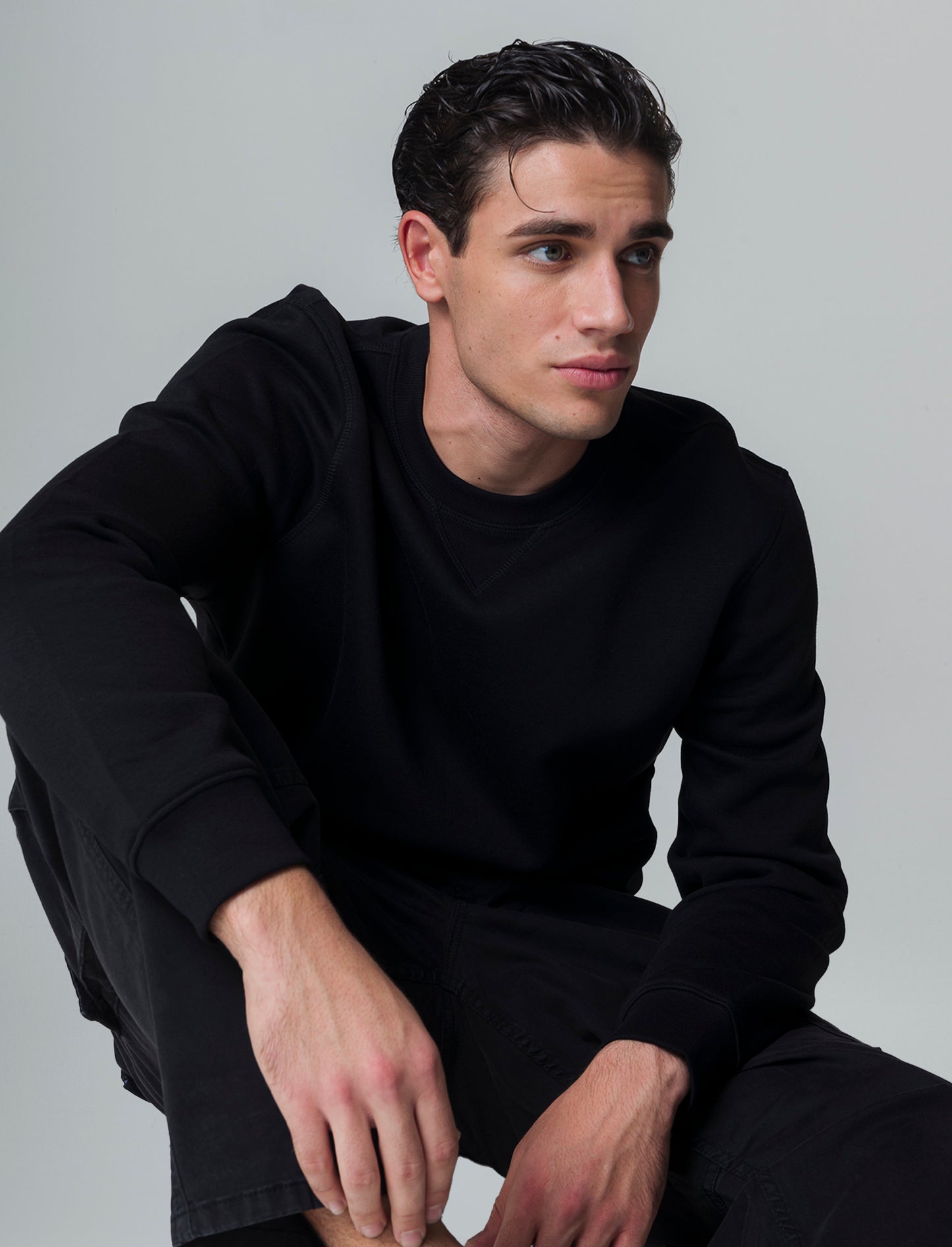 Felpa basic girocollo da uomo - Nero