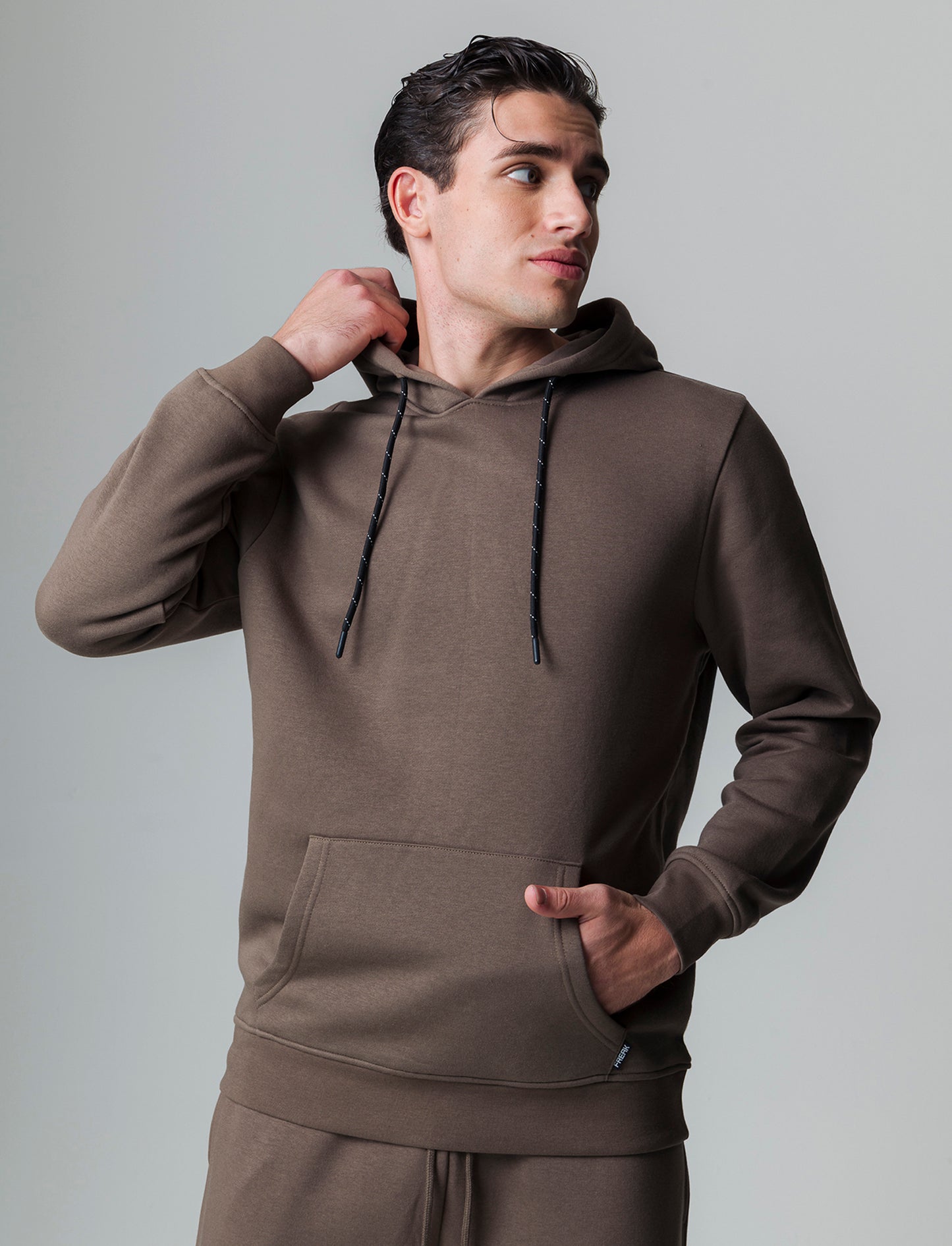 Felpa basic con cappuccio da uomo - Grigio fango