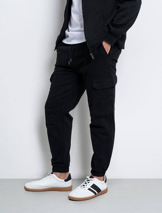 Man's slim fit cargo pants - Black