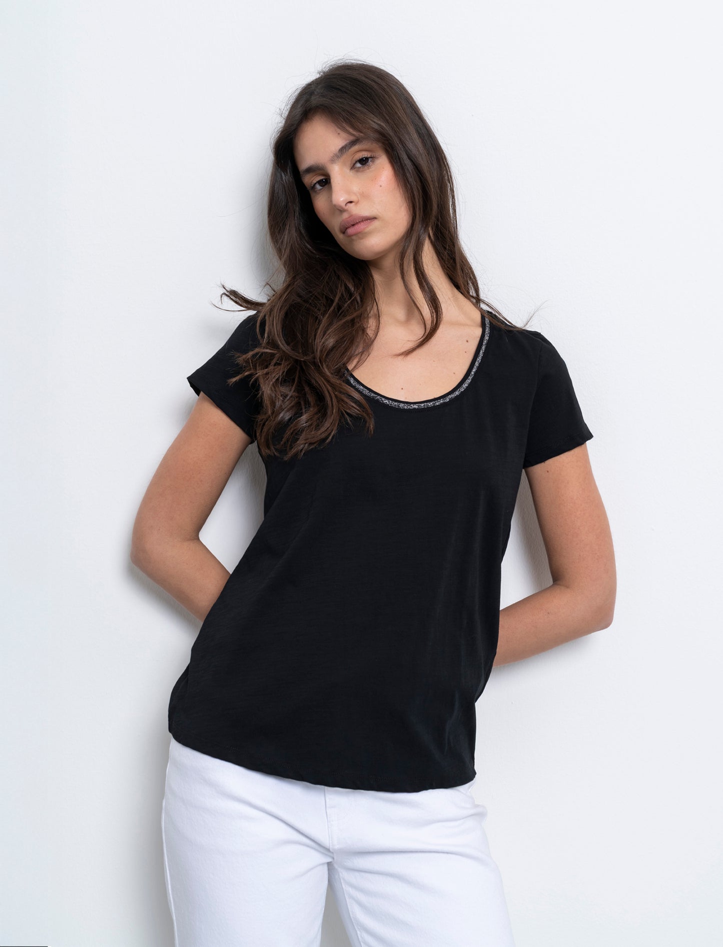 Woman's metallic trim t-shirt - Black