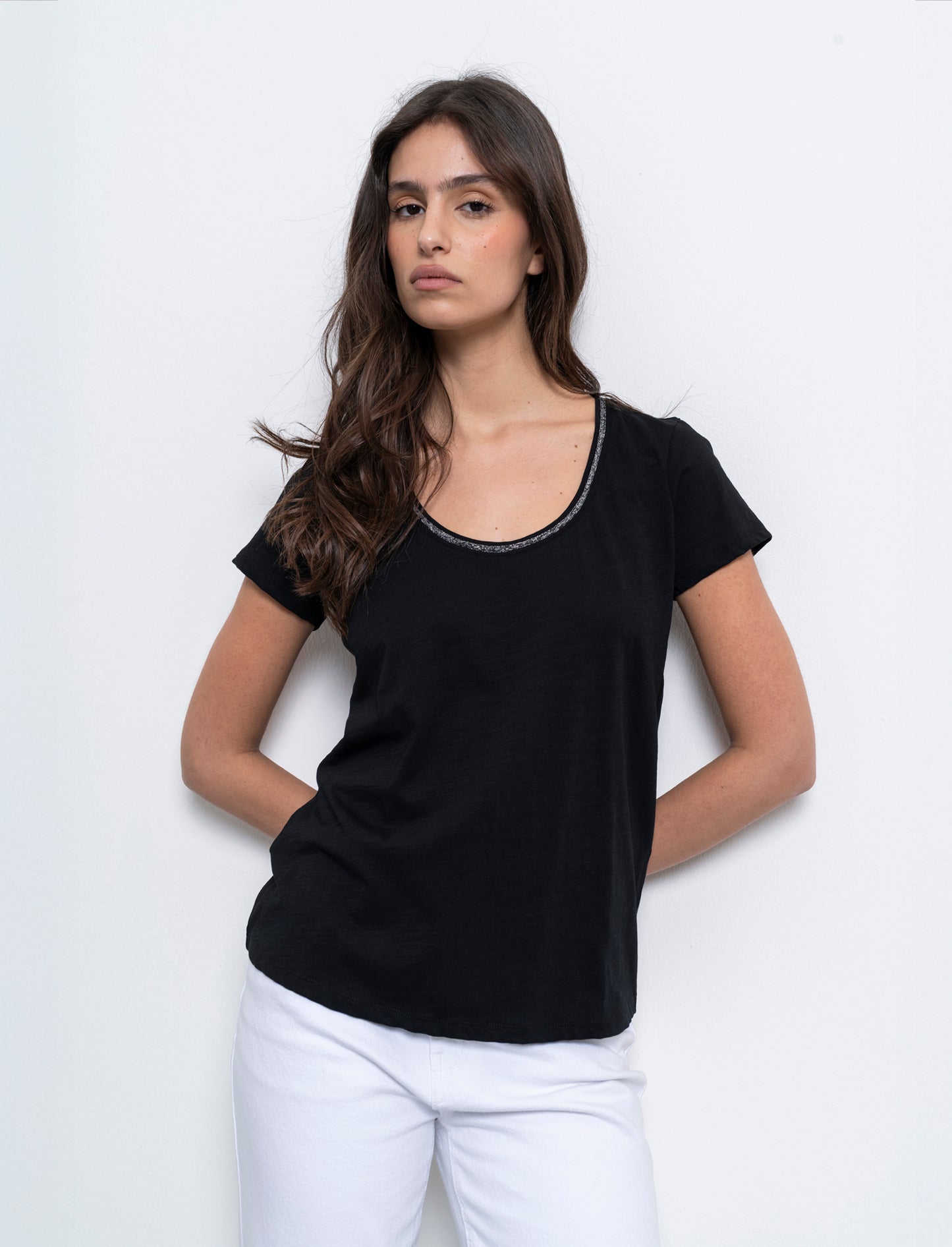 Woman's metallic trim t-shirt - Black