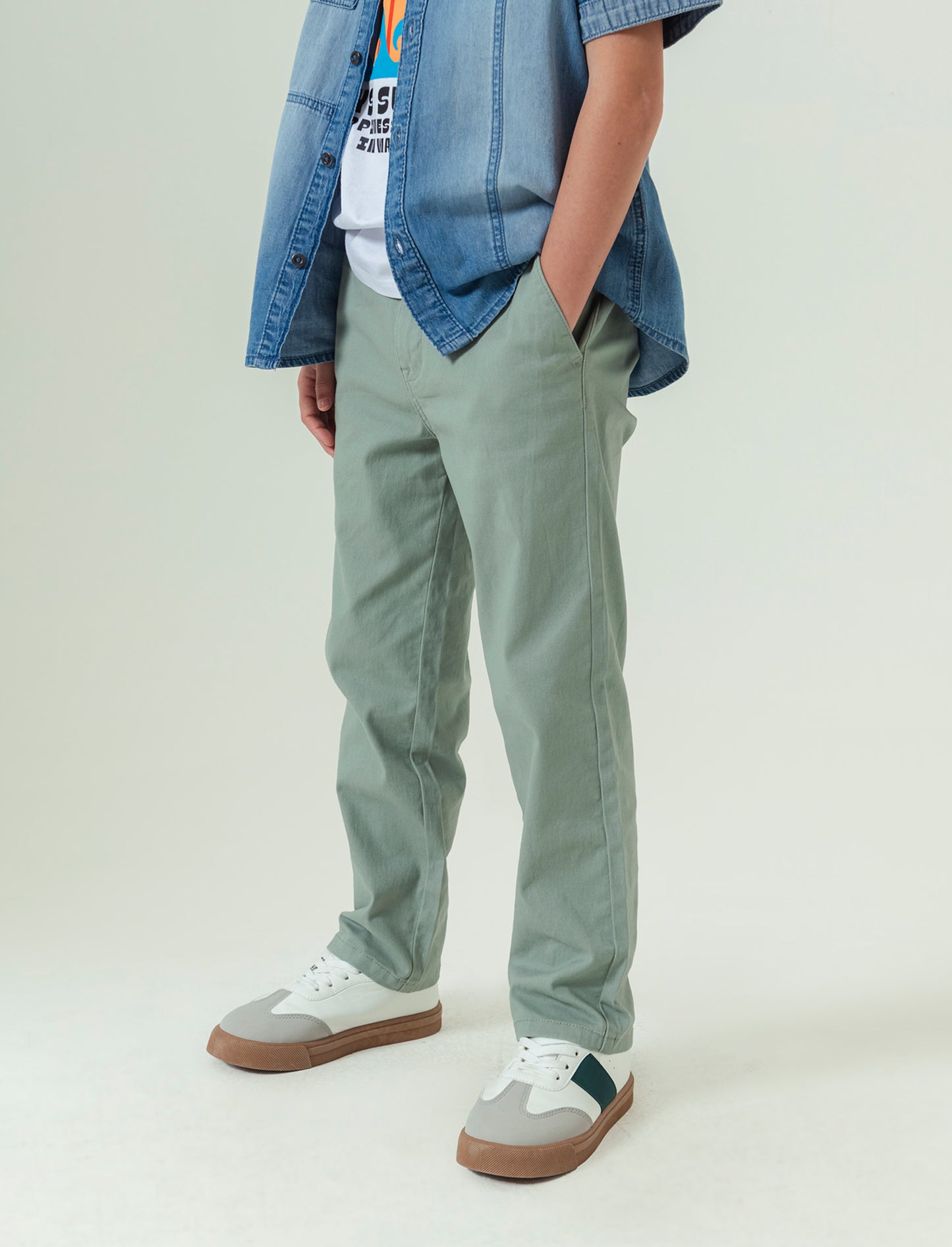 Pantaloni regular da bambino - Verde salvia