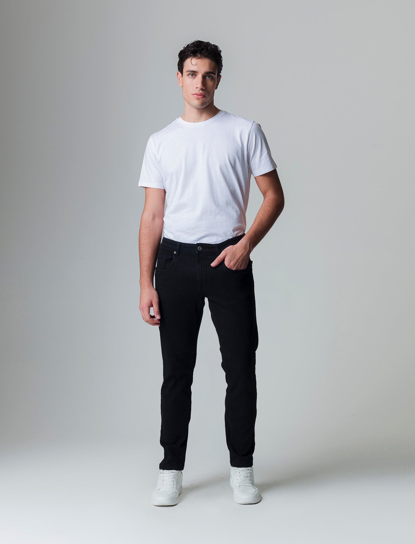 Pantaloni 5 tasche slim fit da uomo - Nero