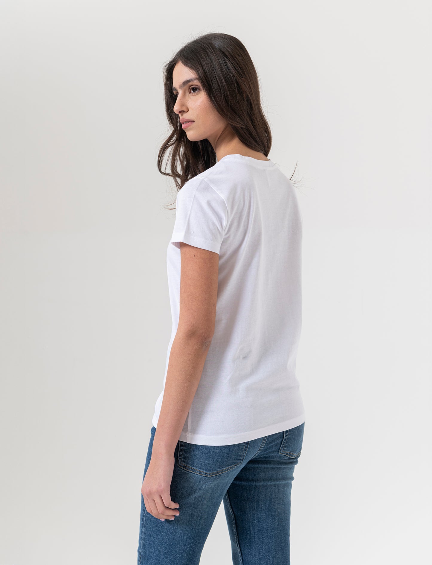 Woman's printed graphic t-shirt for casual wear - 