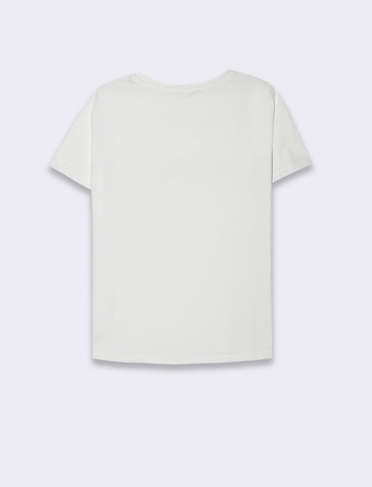 Woman's printed t-shirt with unique applications - 