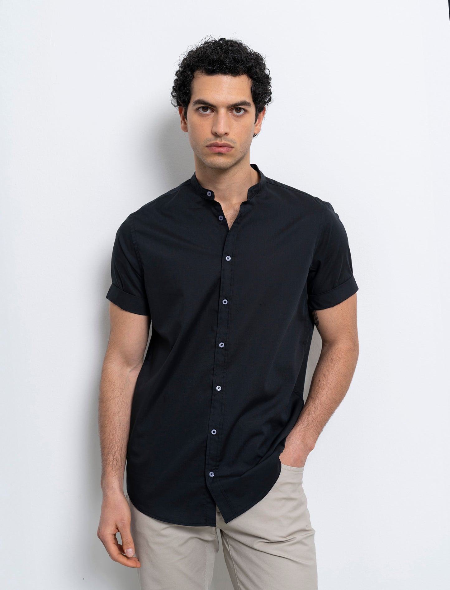 Man's basic regular fit easy iron shirt - Black