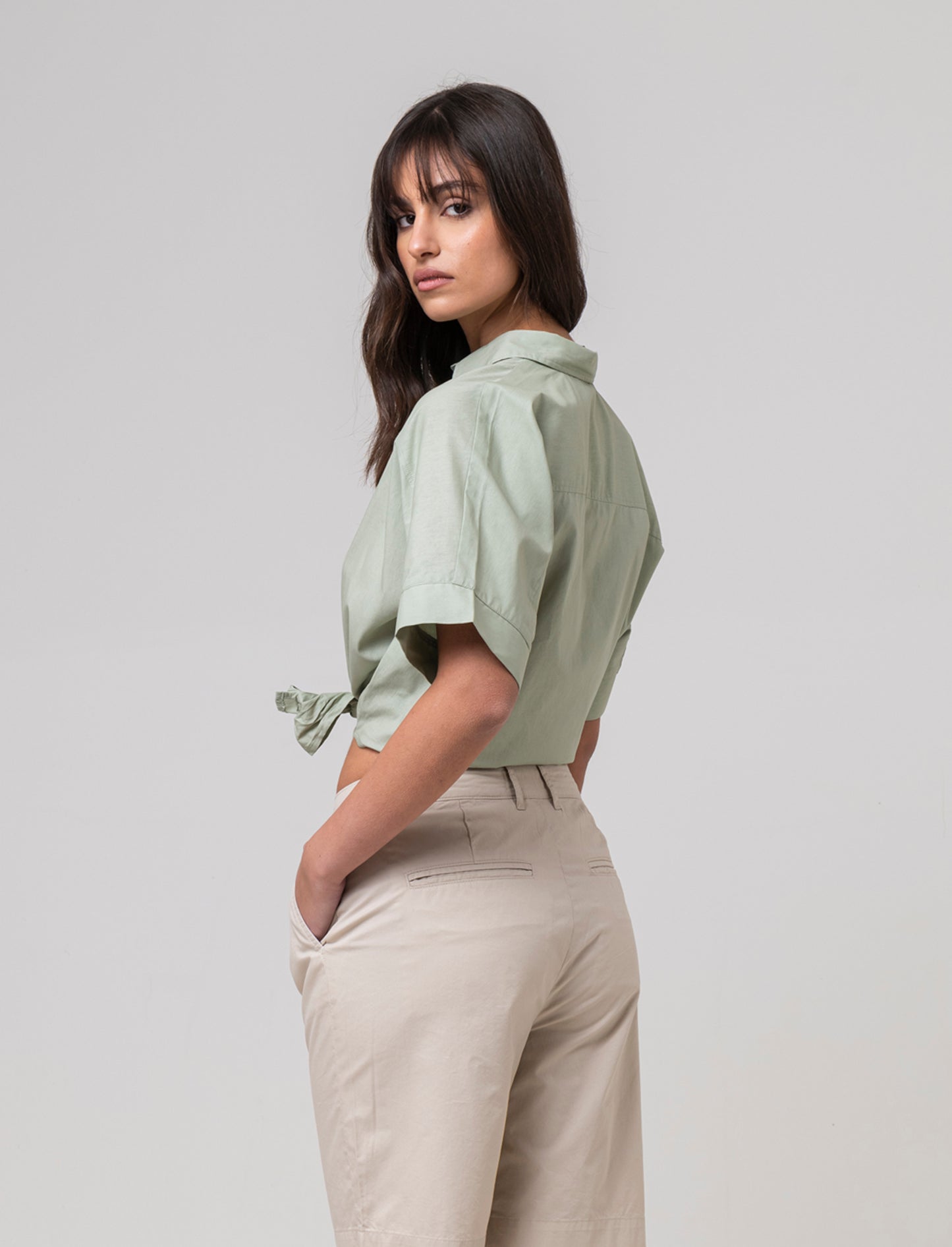 Woman's knot front shirt - Green