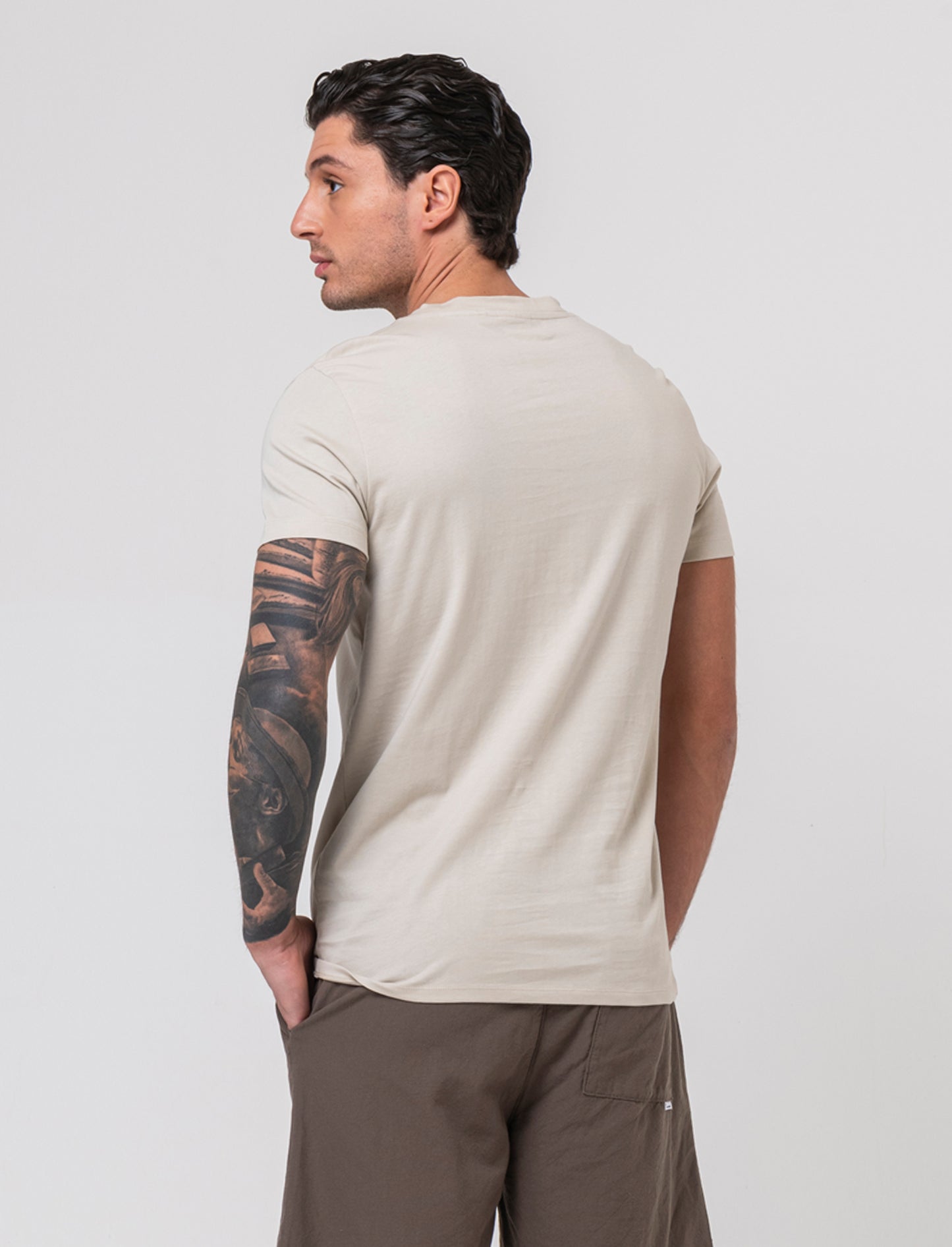 T-shirt in cotone premium con patch e stampina da uomo - Grigio ghiaccio