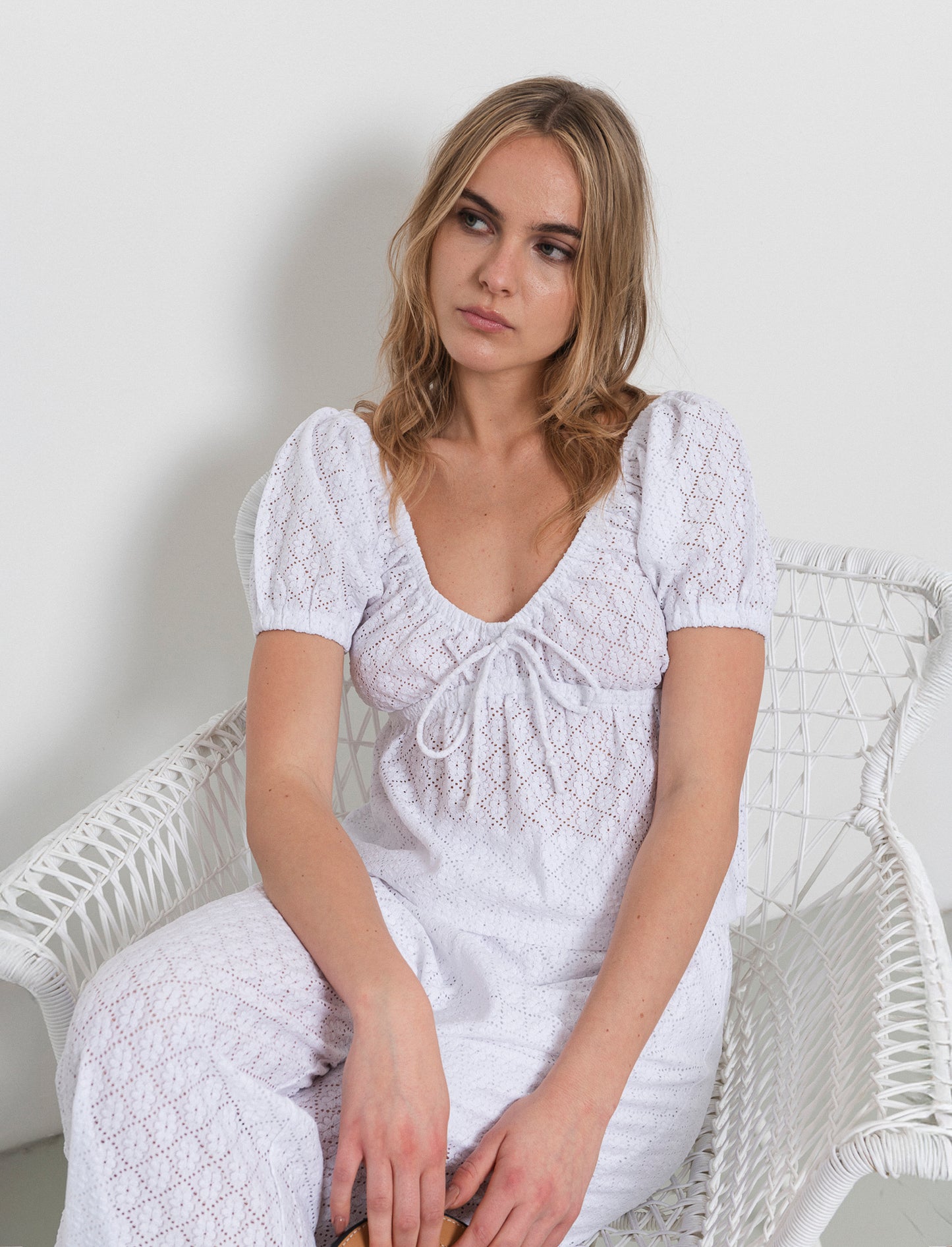 T-shirt con manica a sbuffo da donna - Bianco