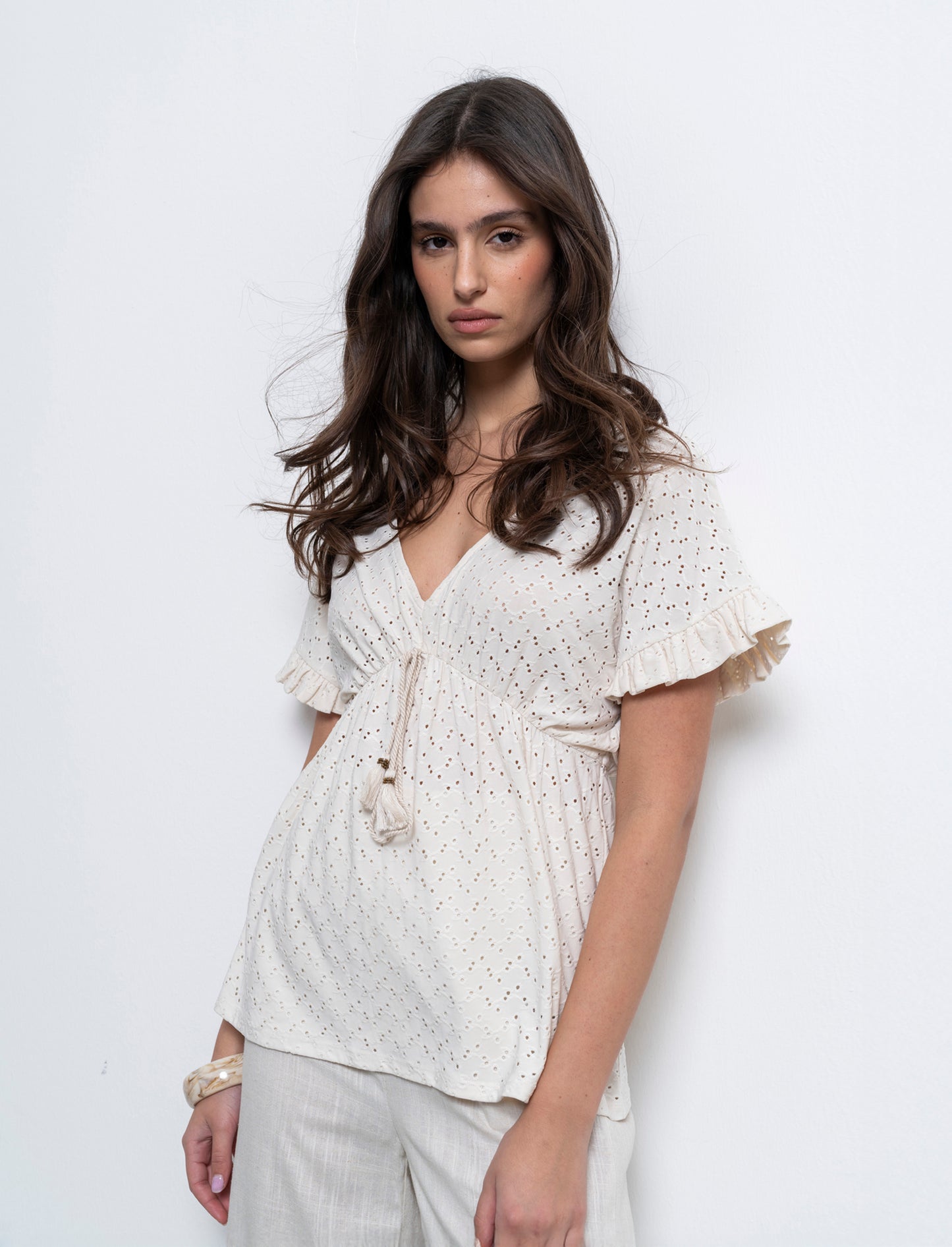 T-shirt in pizzo con elastico in vita da donna - Avorio