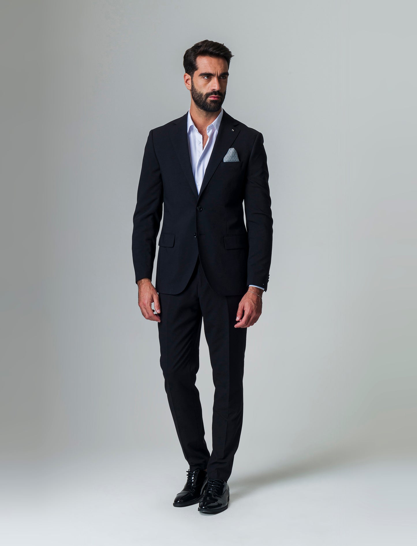 Man's formal fit blazer for complete look - Black